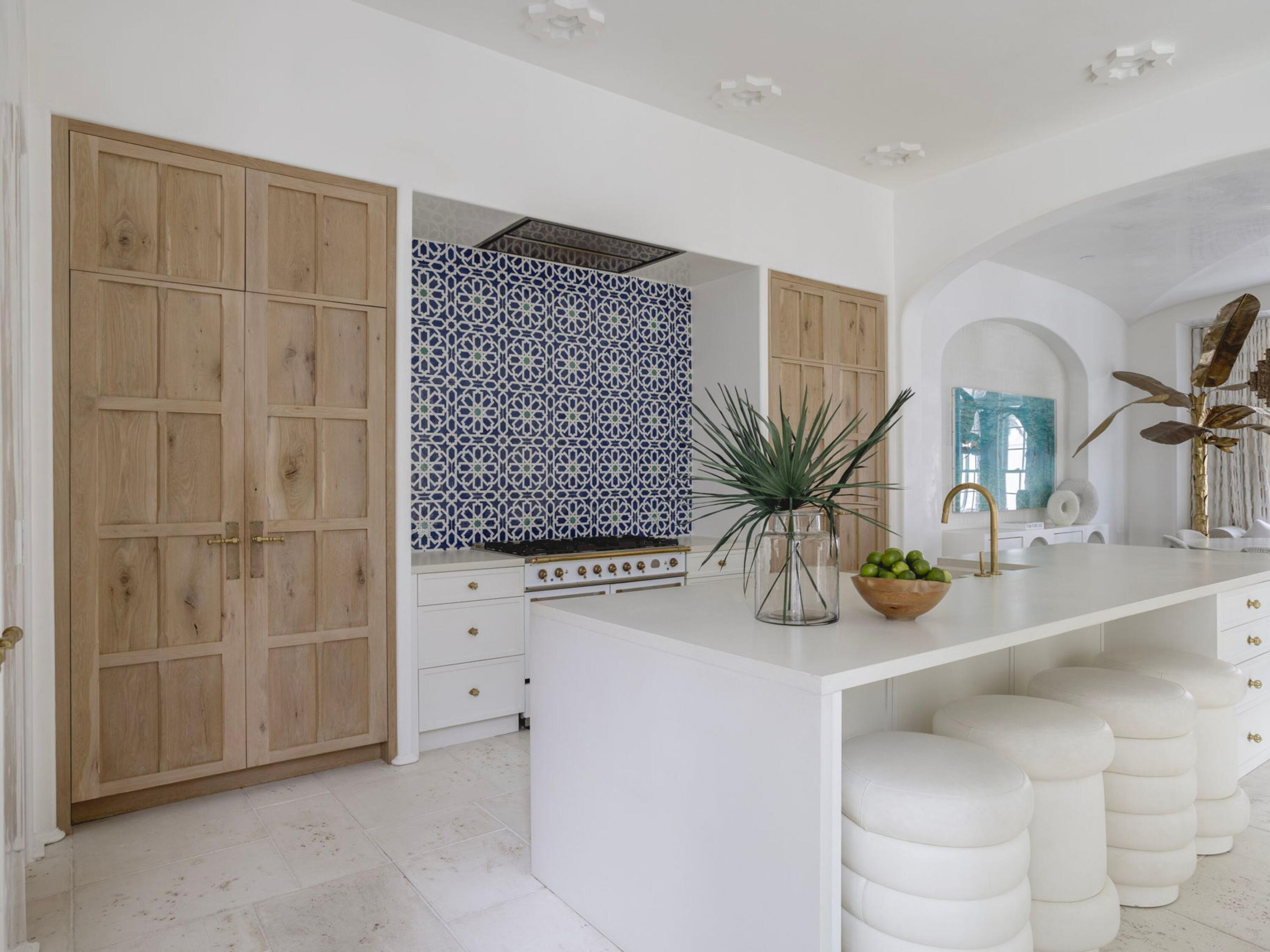 ALYS BEACH - Residential