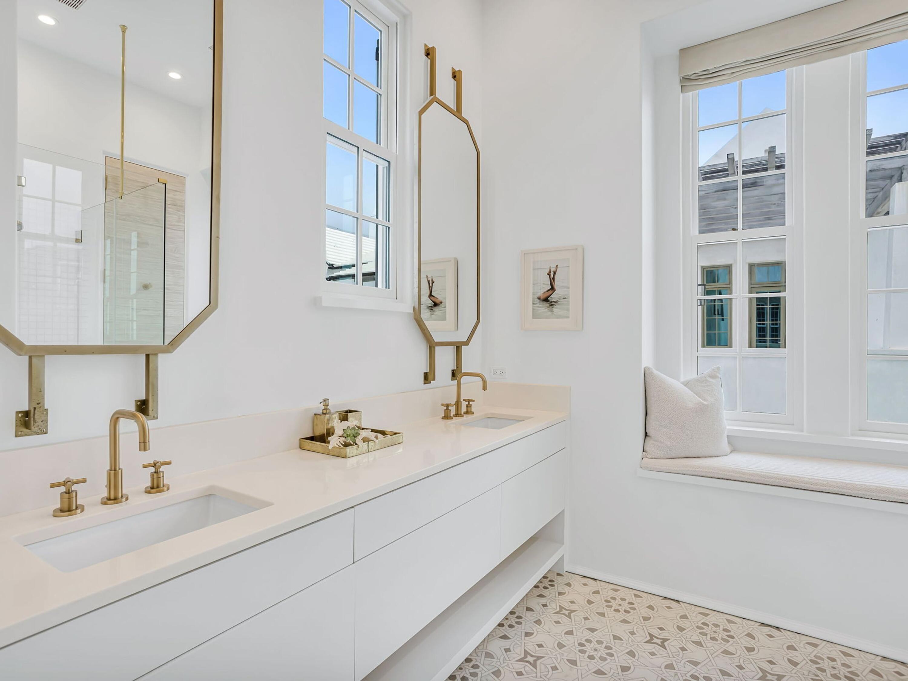 ALYS BEACH - Residential