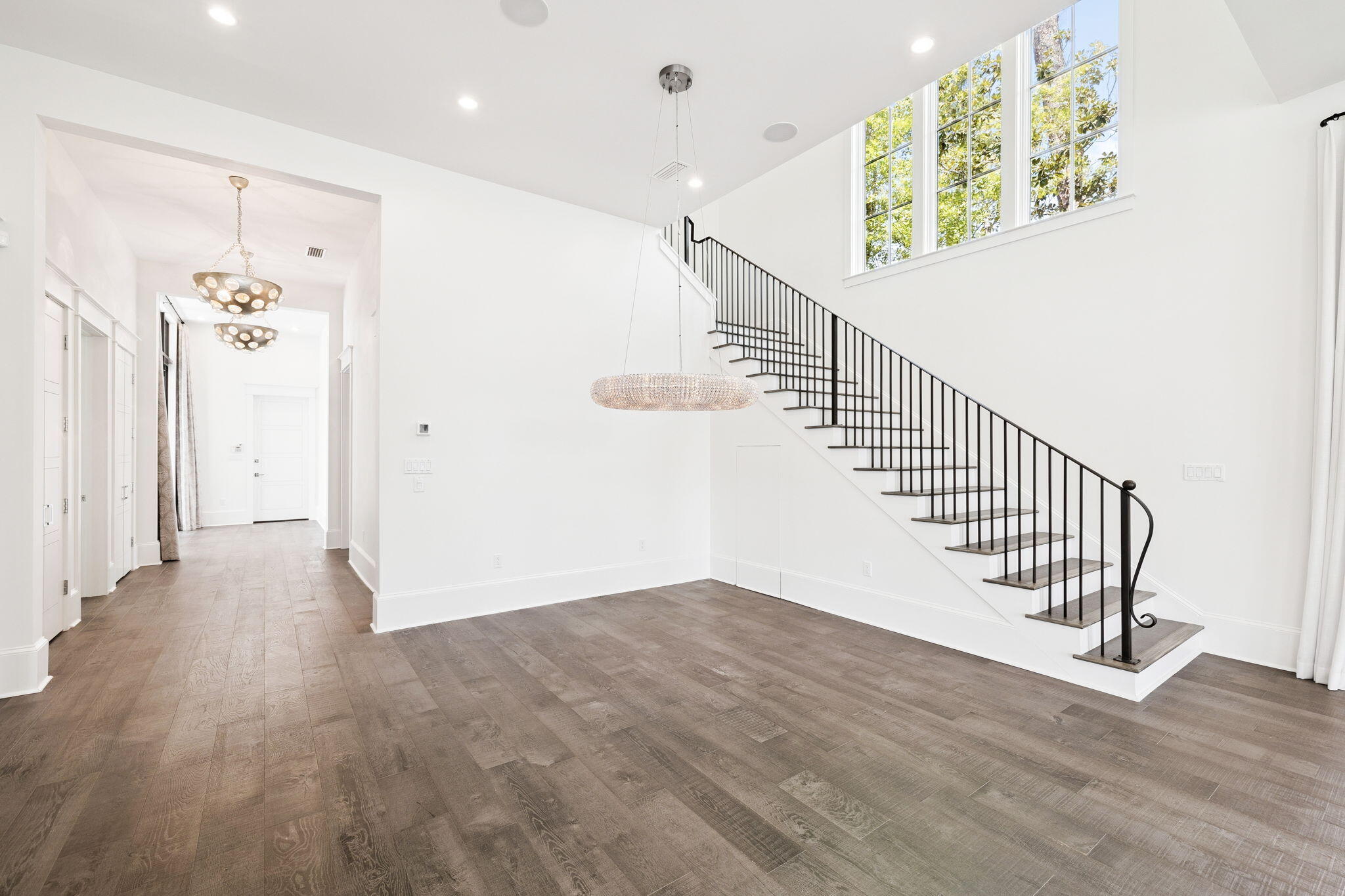 CHURCHILL OAKS - Residential