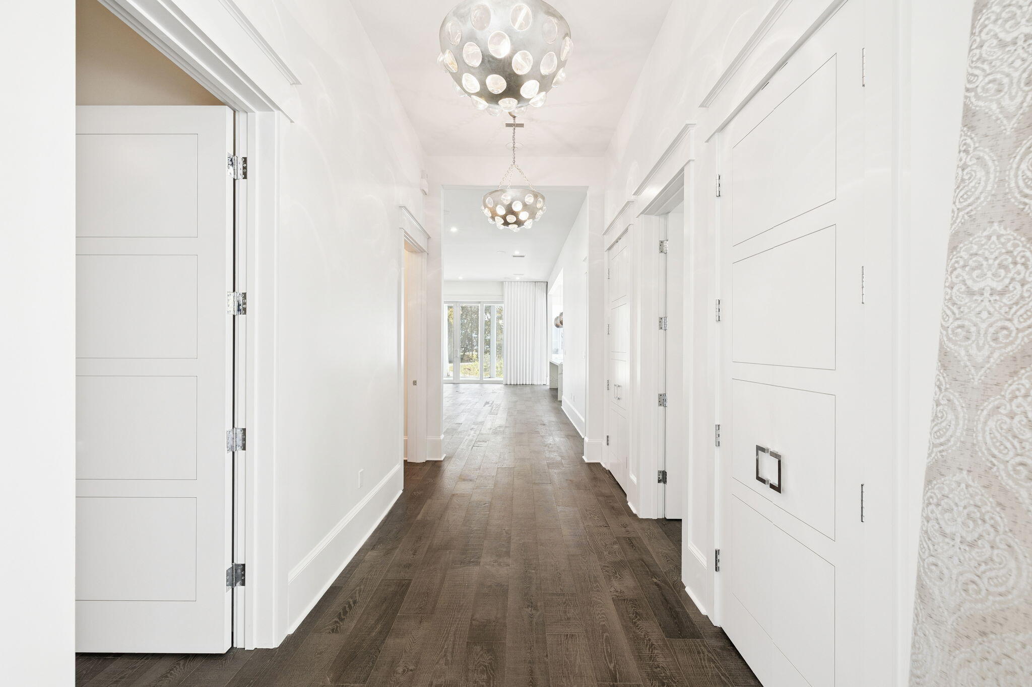 CHURCHILL OAKS - Residential