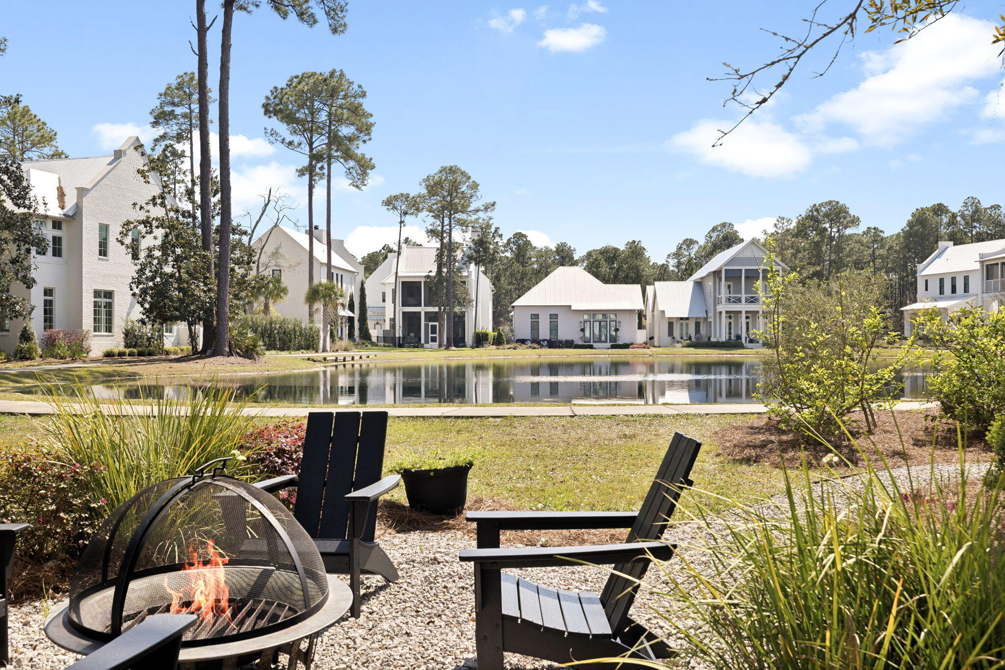 CHURCHILL OAKS - Residential