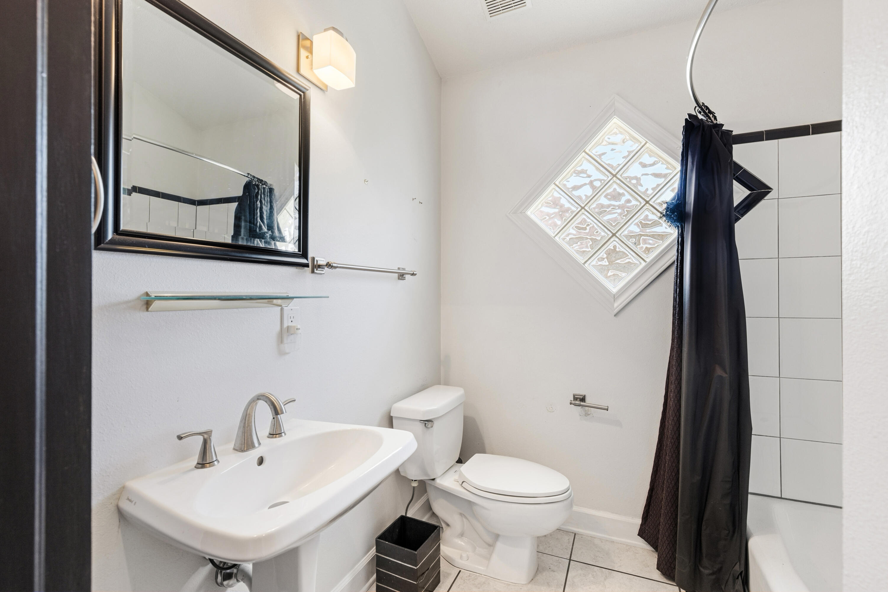 LAKE POINTE - Residential