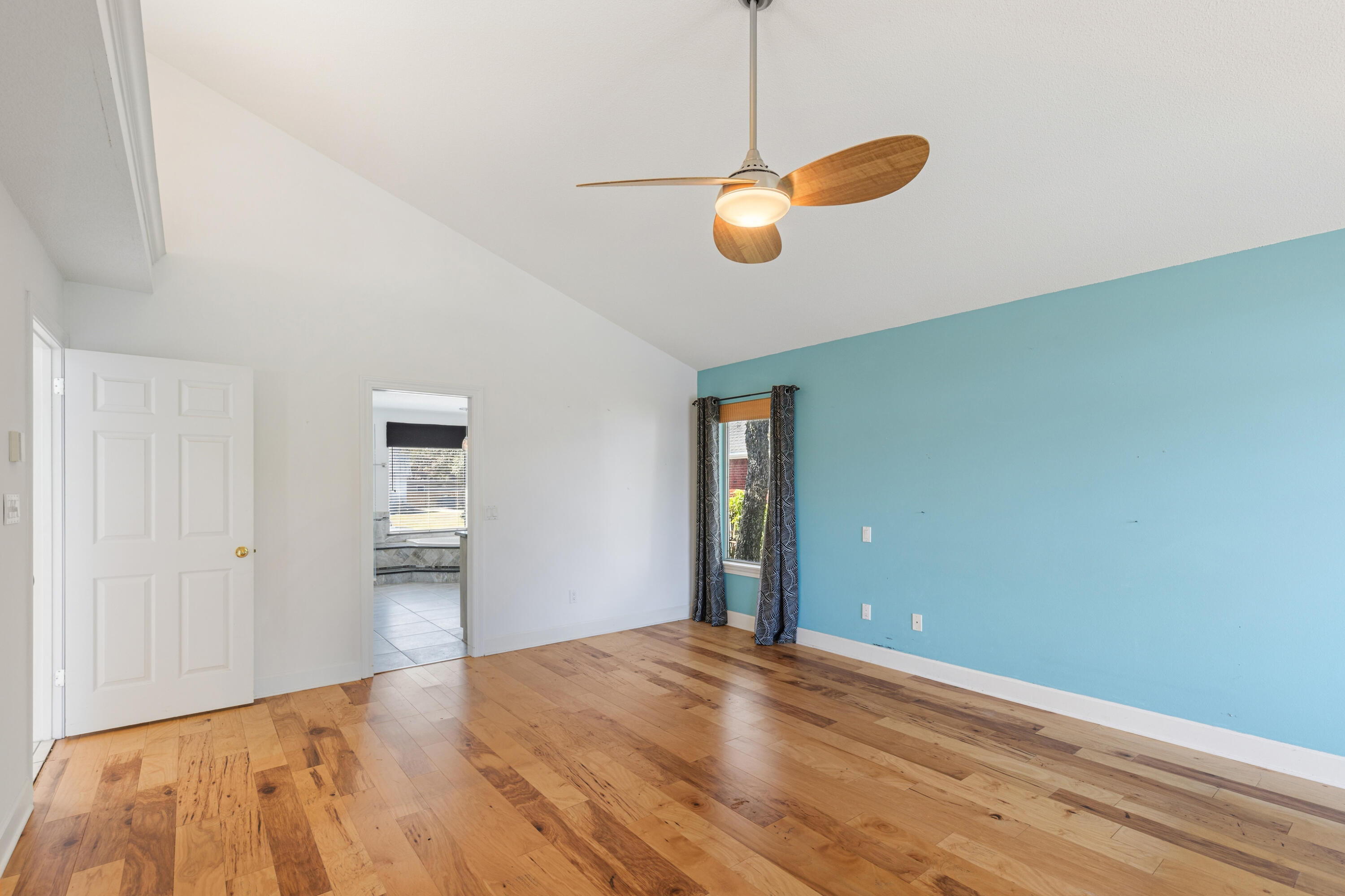 LAKE POINTE - Residential