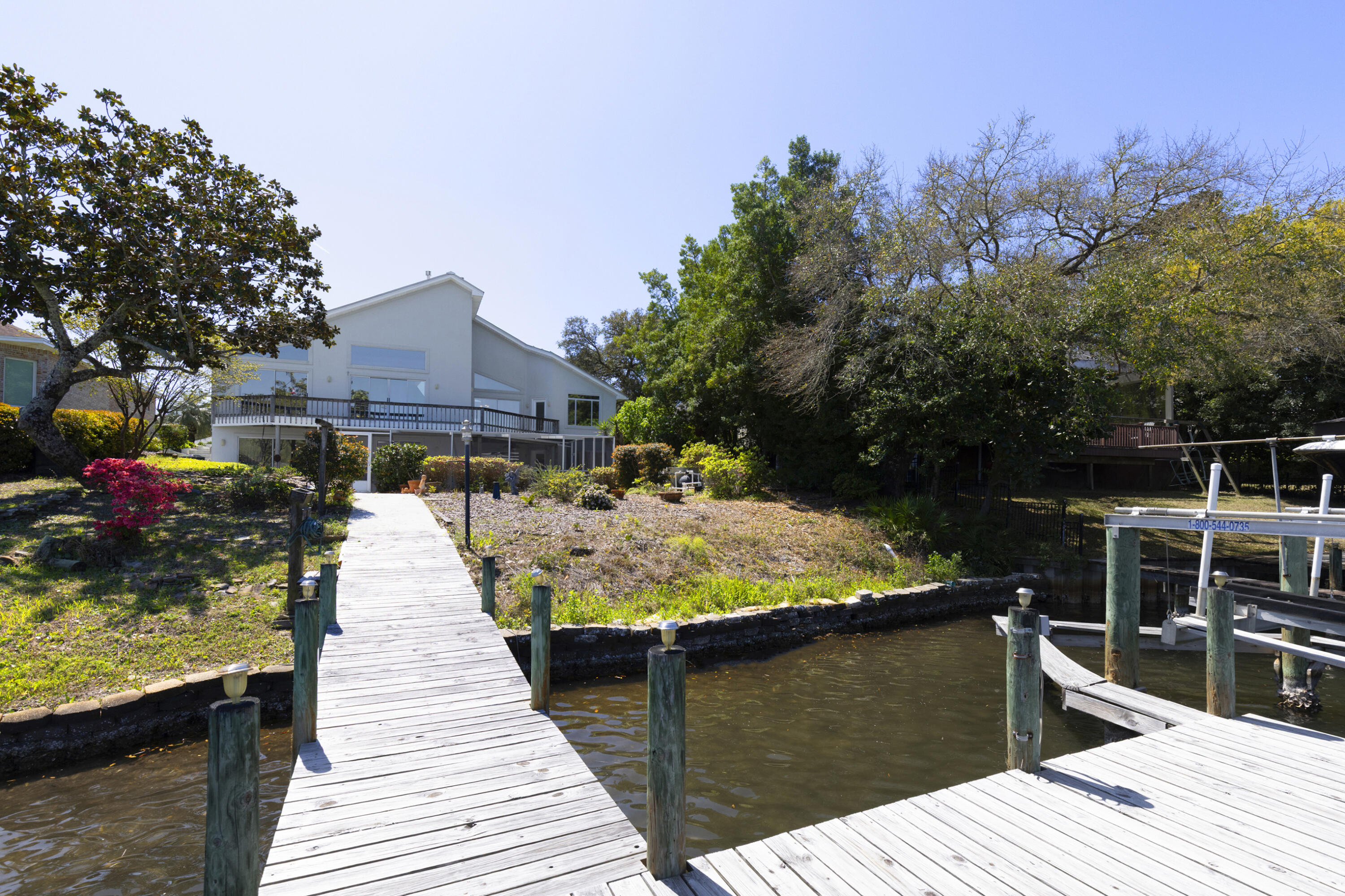 LAKE POINTE - Residential