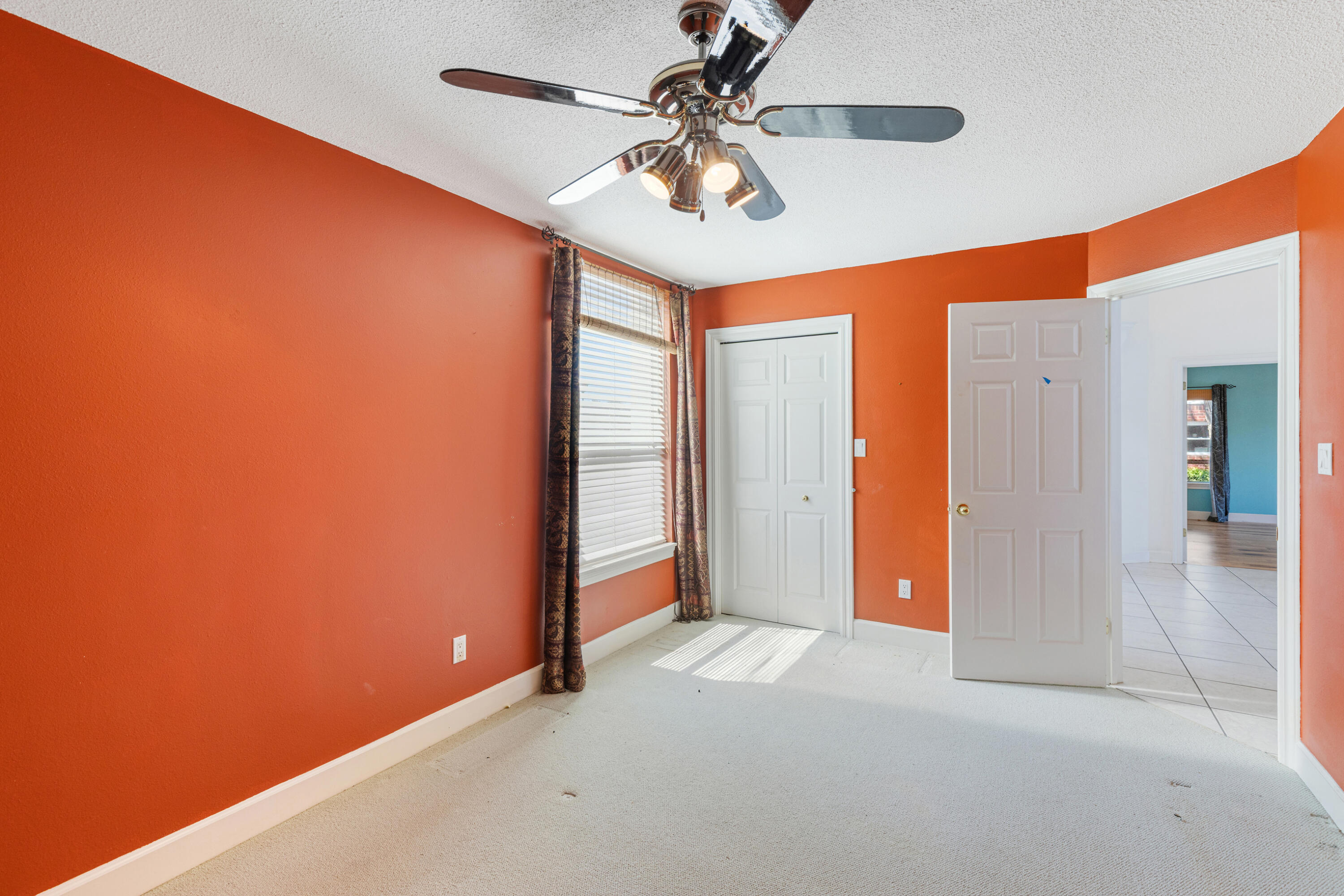 LAKE POINTE - Residential