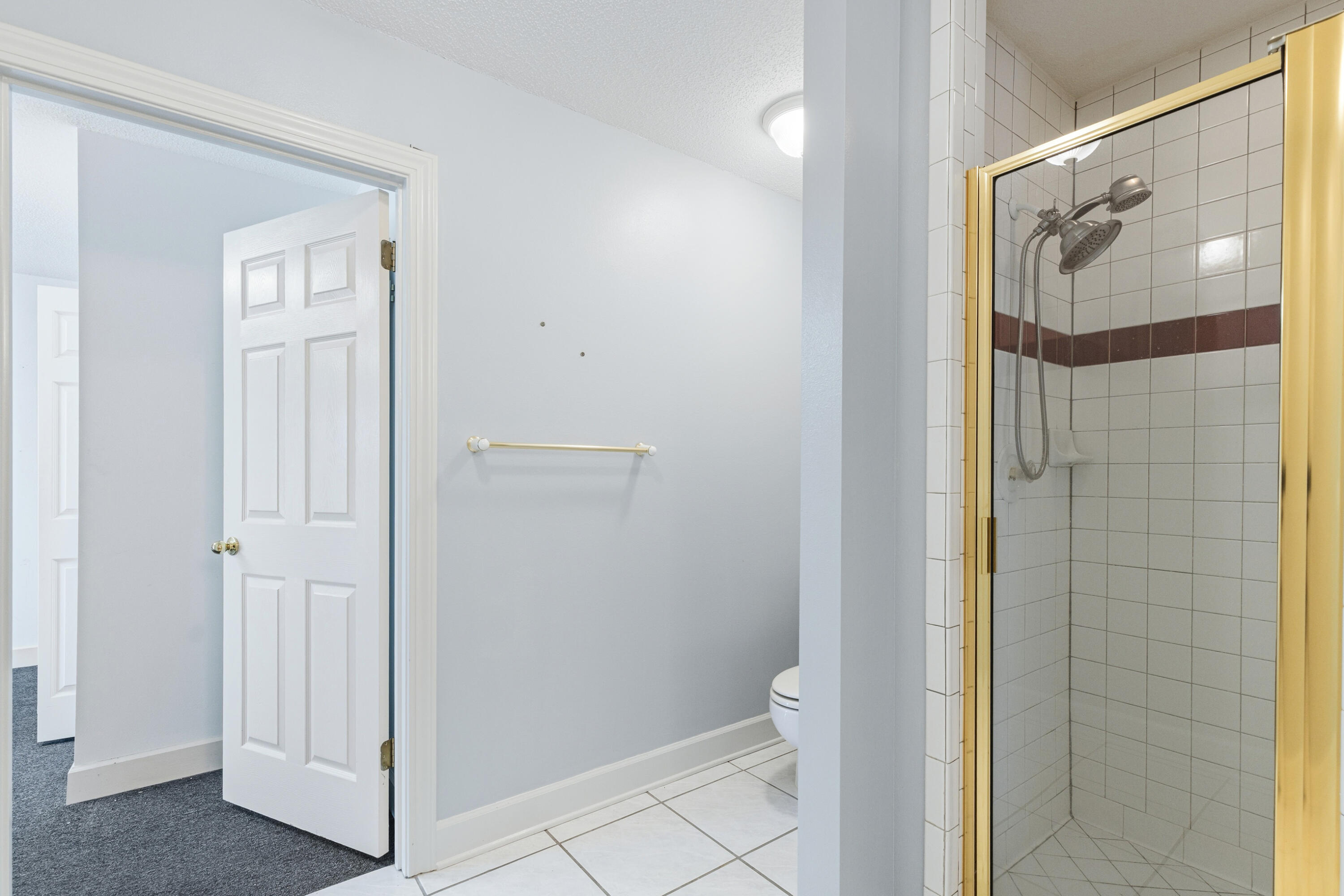 LAKE POINTE - Residential