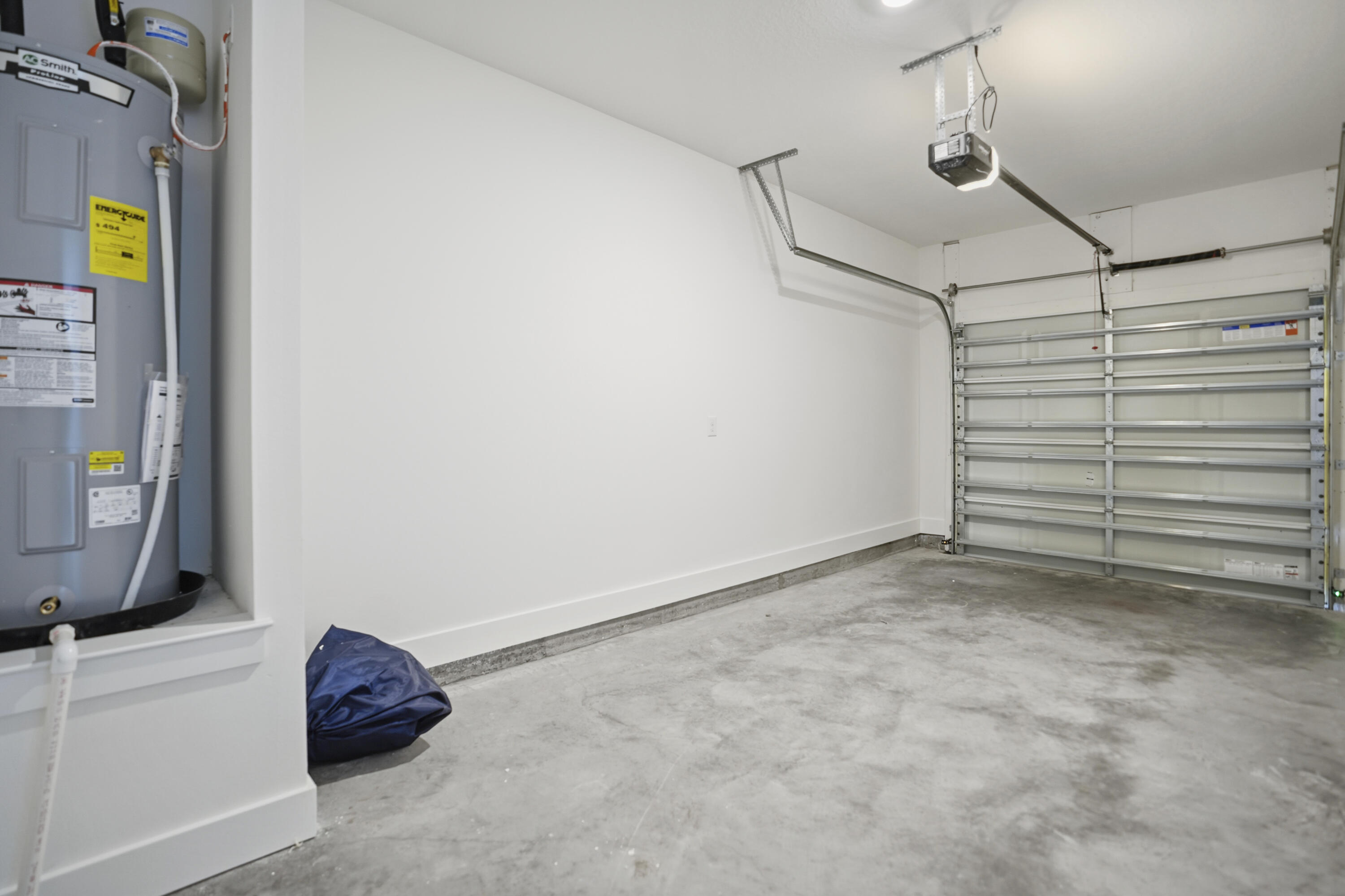 Palm Street Townhomes - Residential Lease