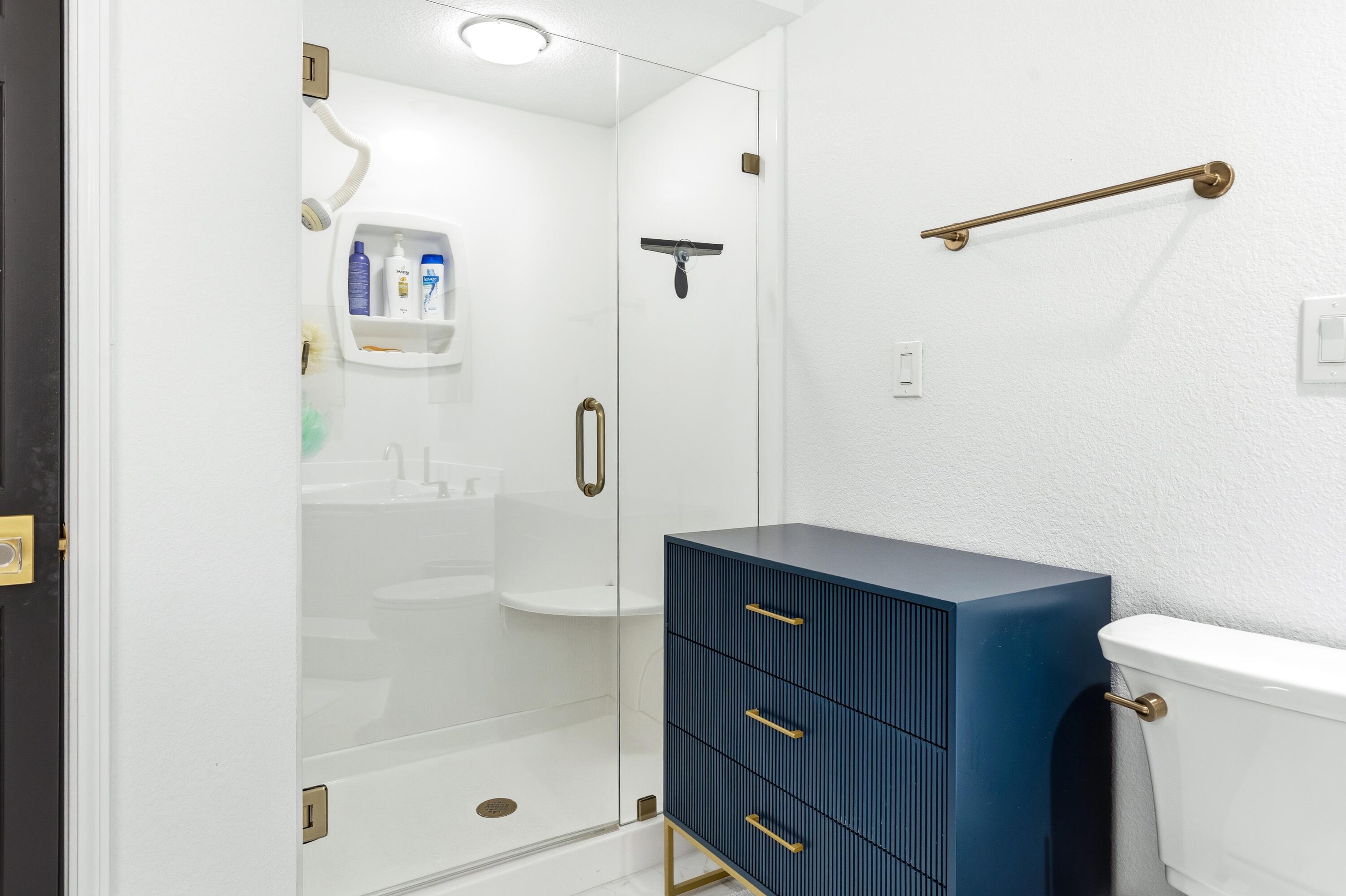 REGENCY TOWERS CONDO - Residential