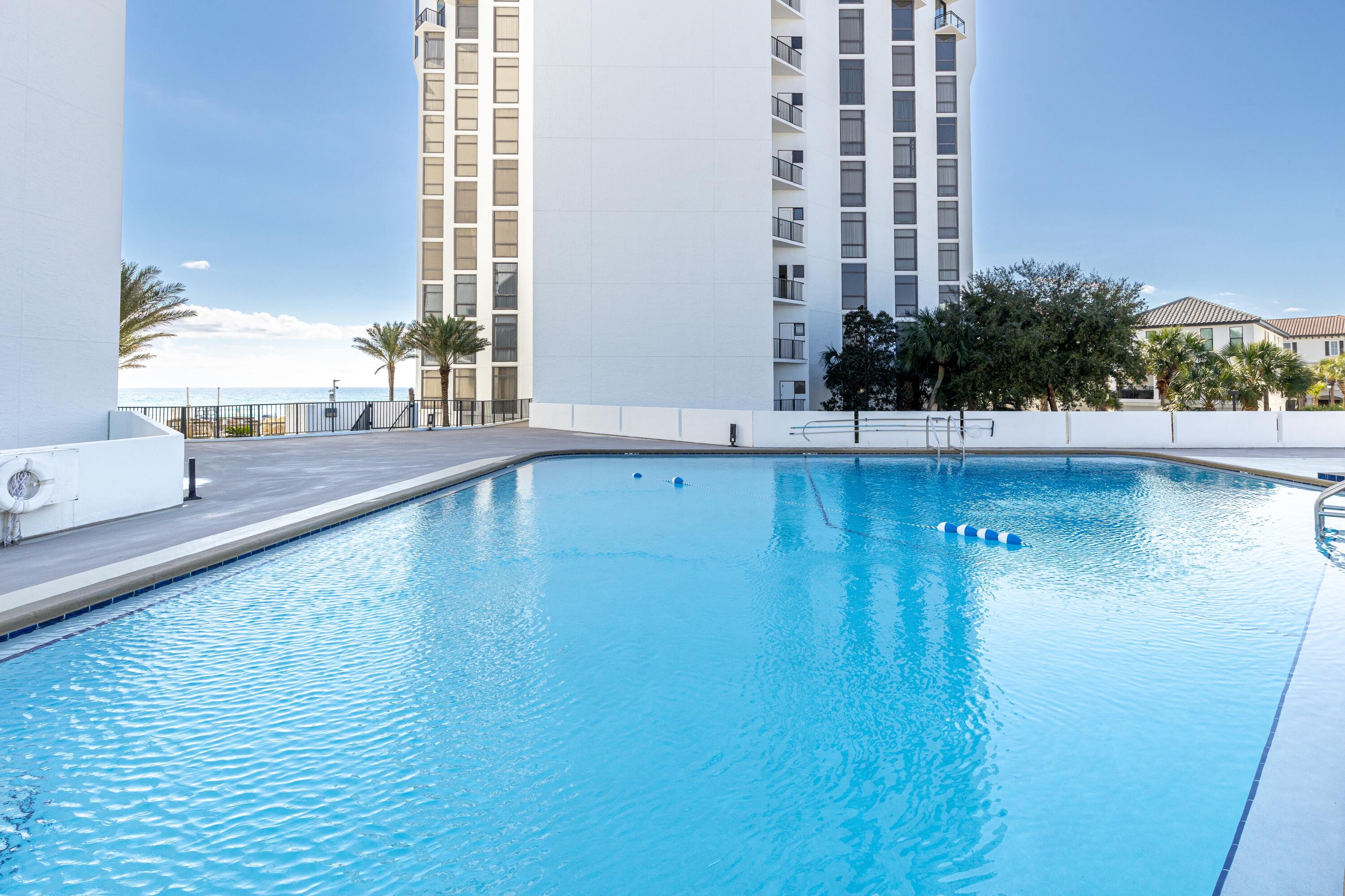 REGENCY TOWERS CONDO - Residential