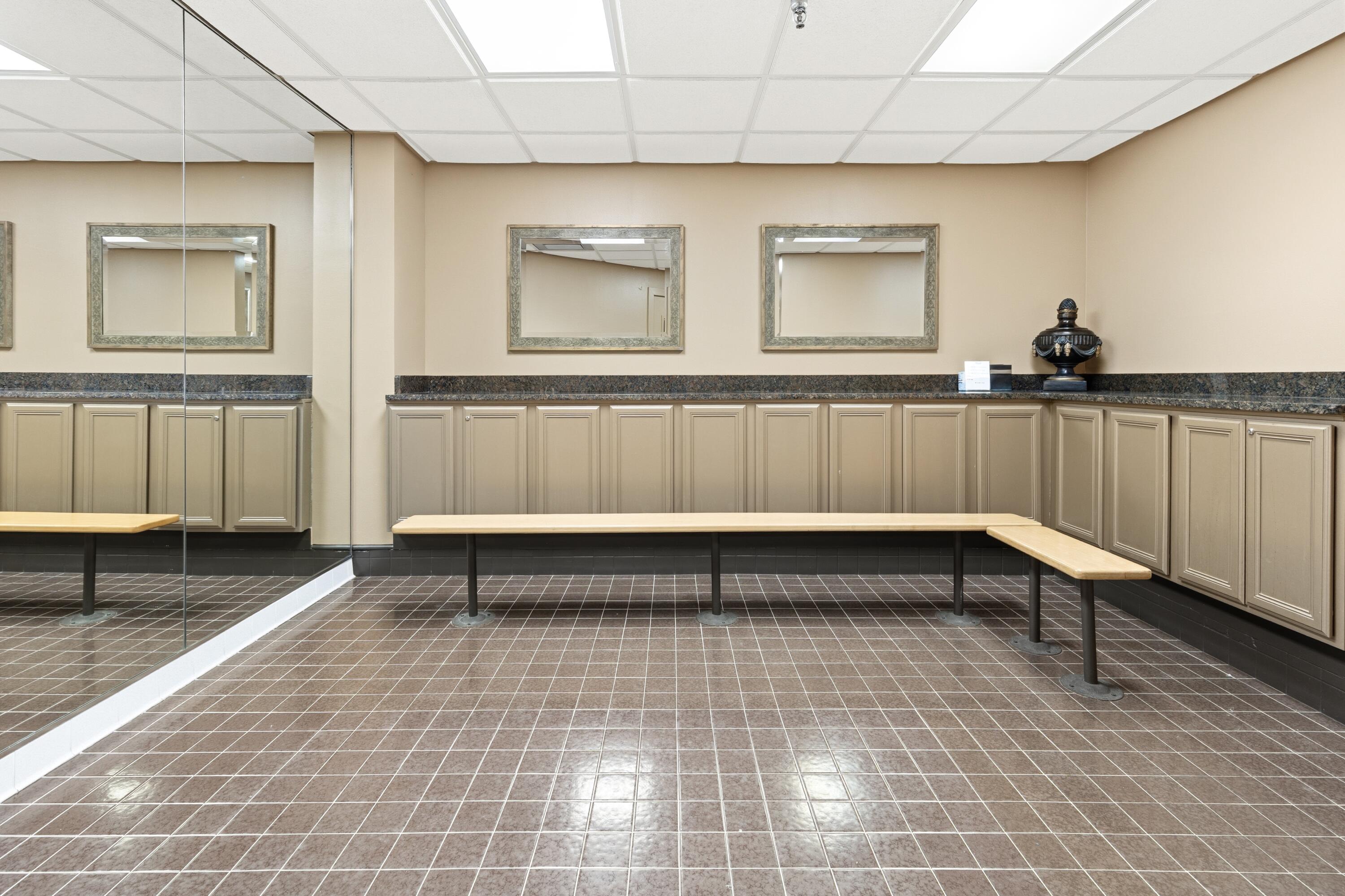 REGENCY TOWERS CONDO - Residential