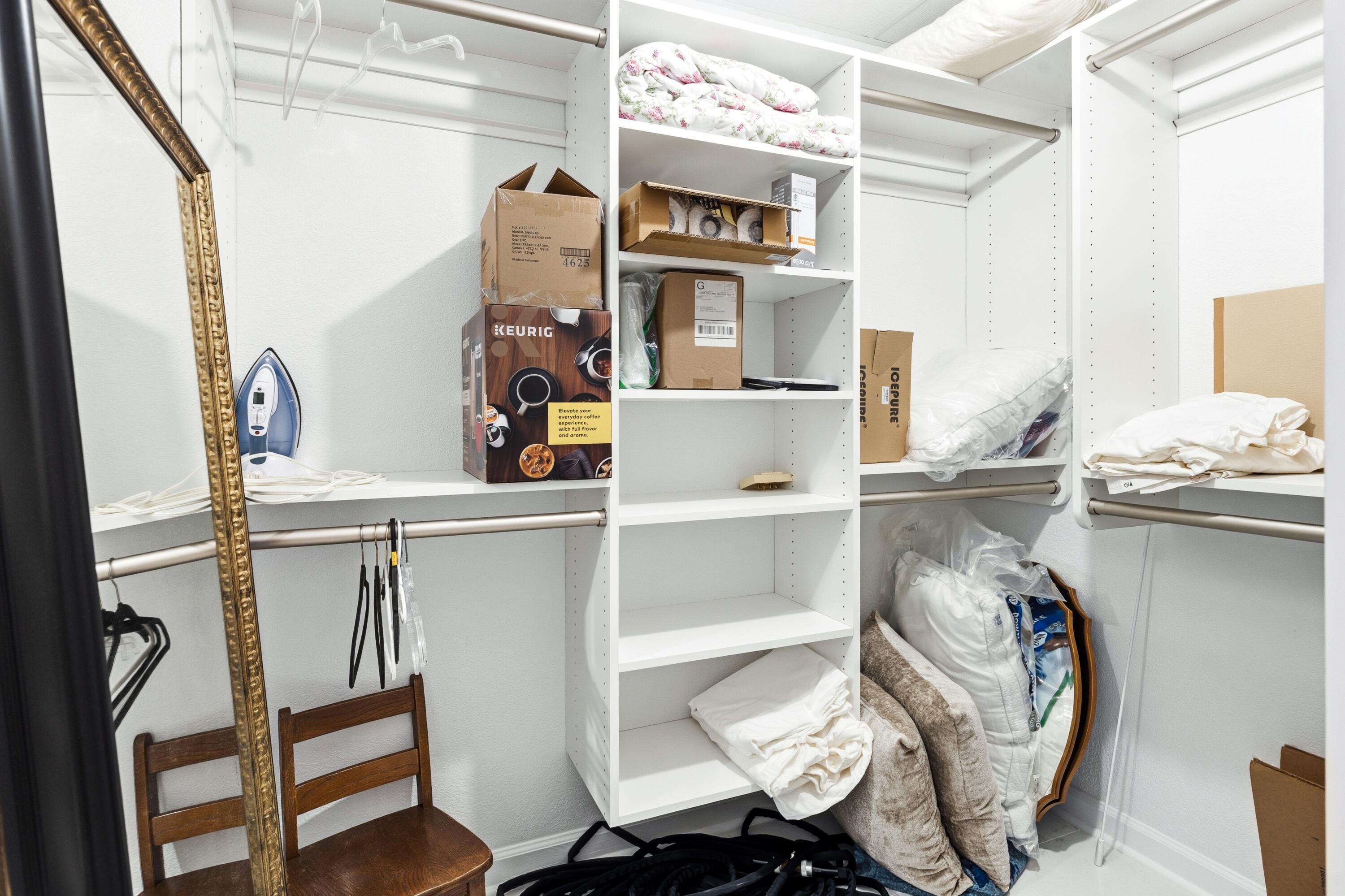 REGENCY TOWERS CONDO - Residential