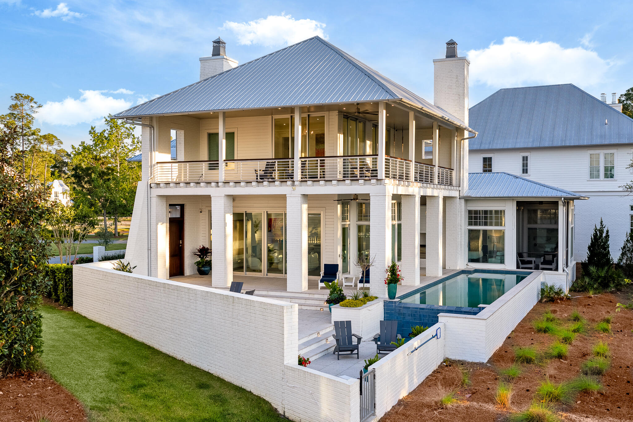 CHURCHILL OAKS - Residential