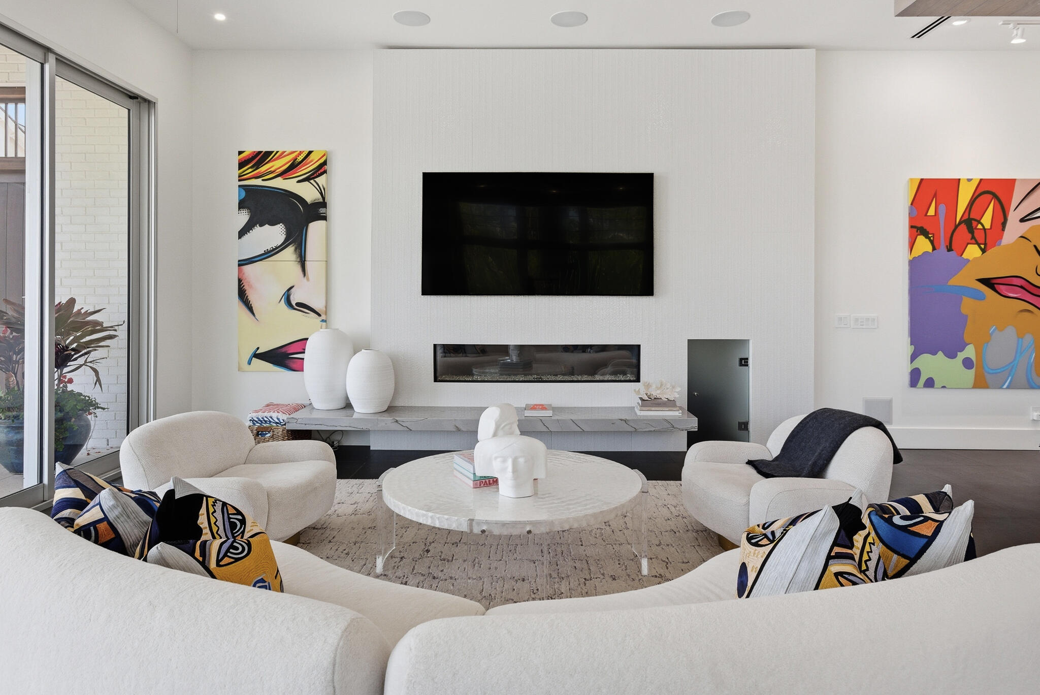 CHURCHILL OAKS - Residential