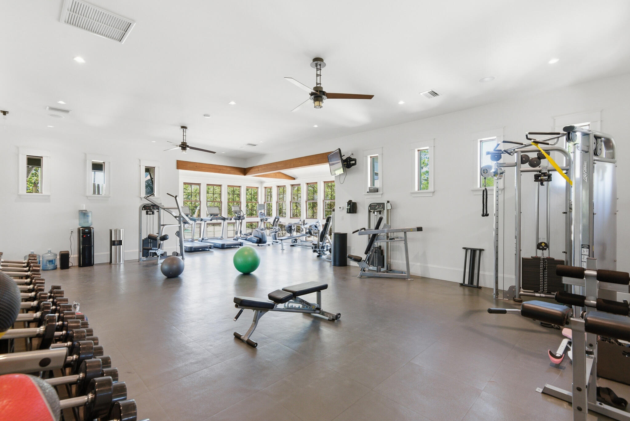 CHURCHILL OAKS - Residential