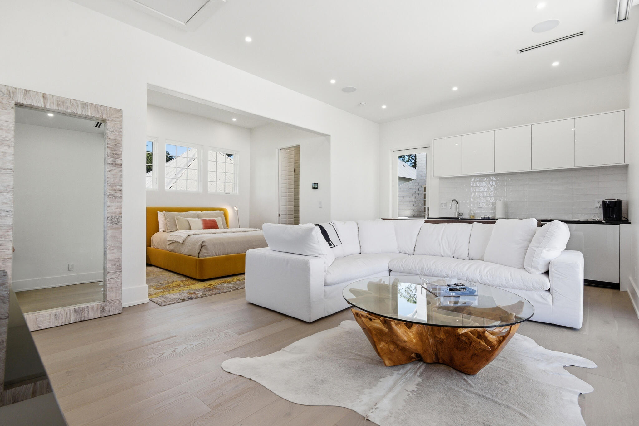 CHURCHILL OAKS - Residential