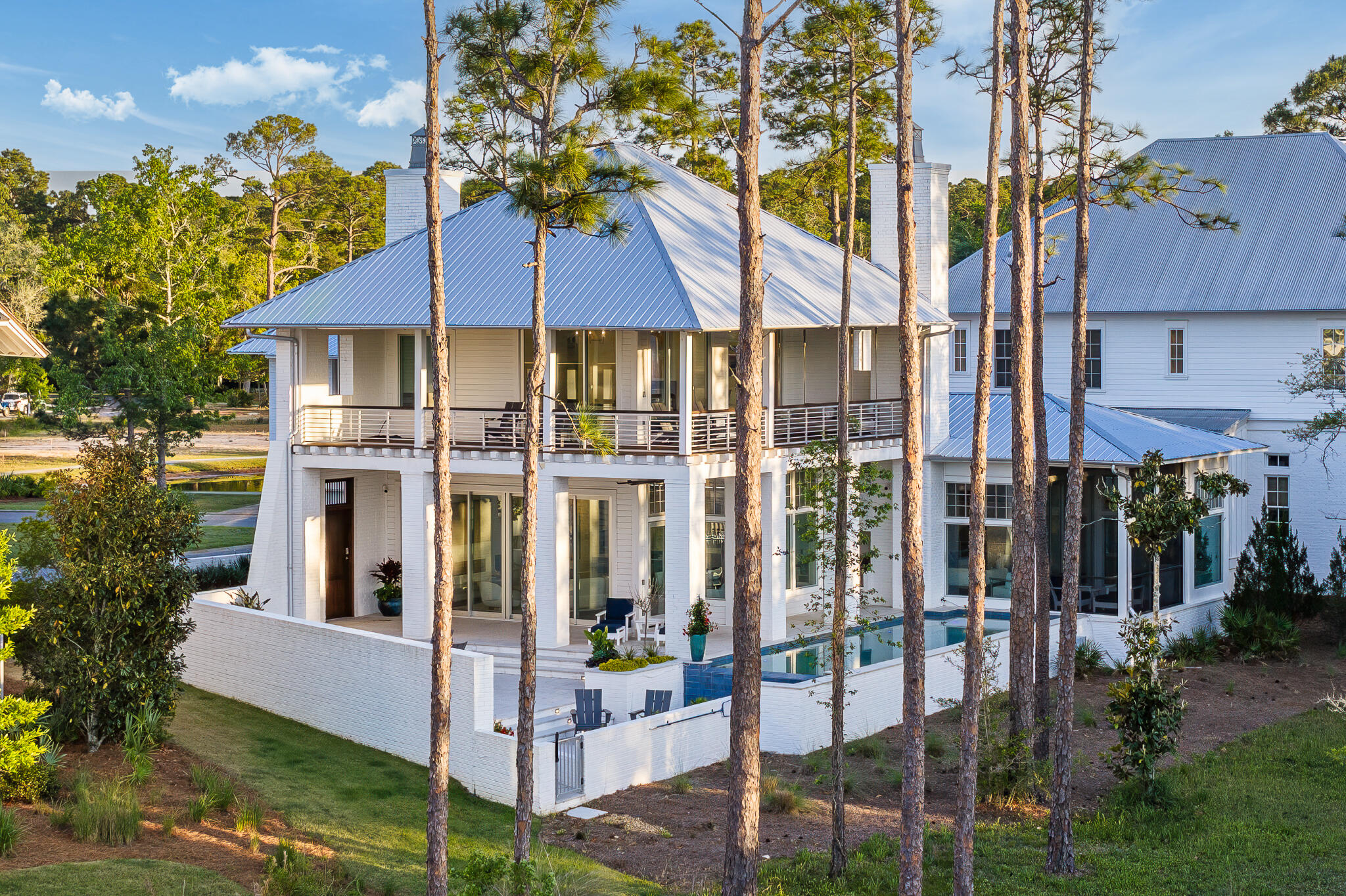 CHURCHILL OAKS - Residential