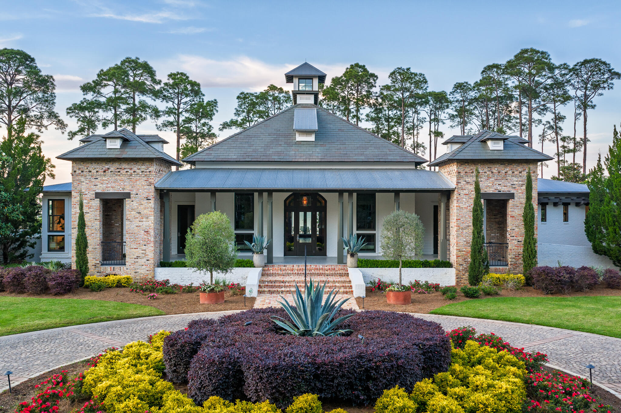 CHURCHILL OAKS - Residential