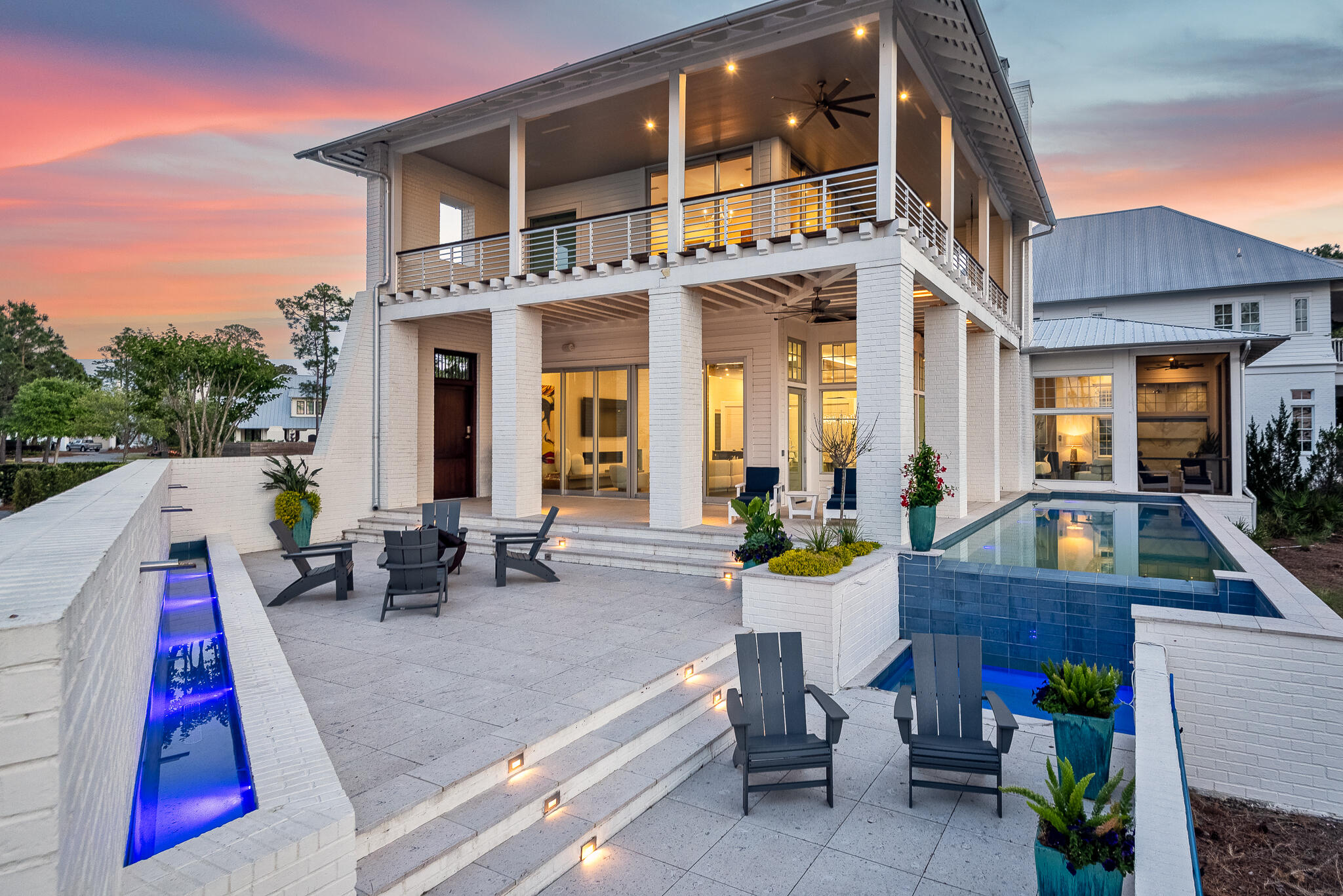 CHURCHILL OAKS - Residential