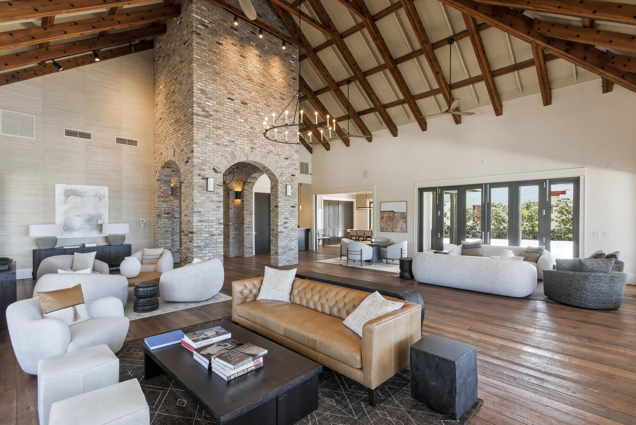 CHURCHILL OAKS - Residential