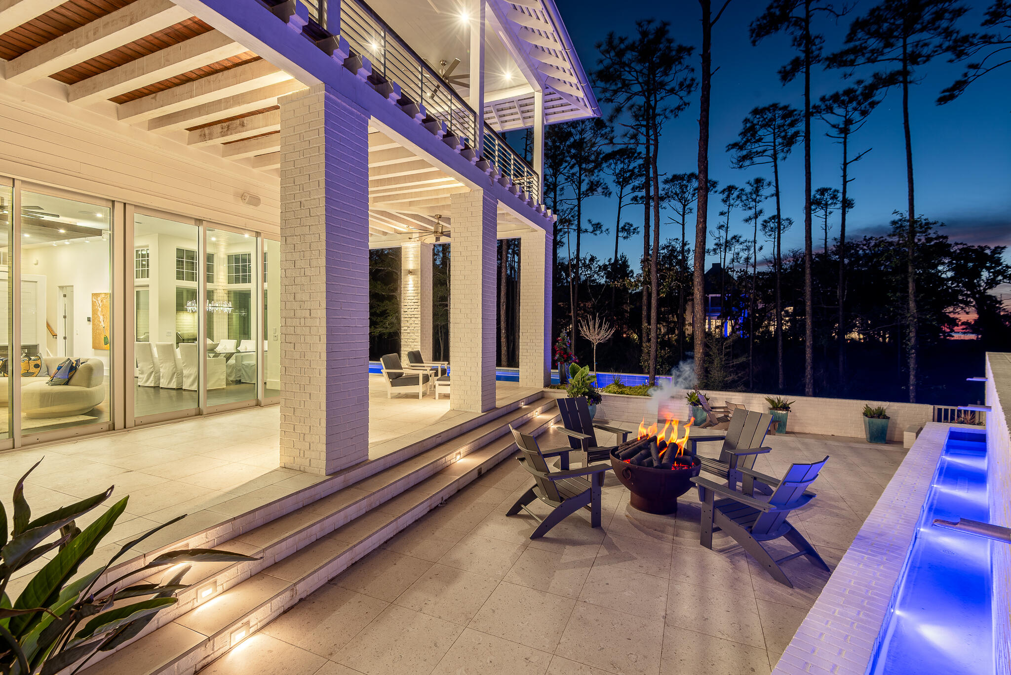 CHURCHILL OAKS - Residential