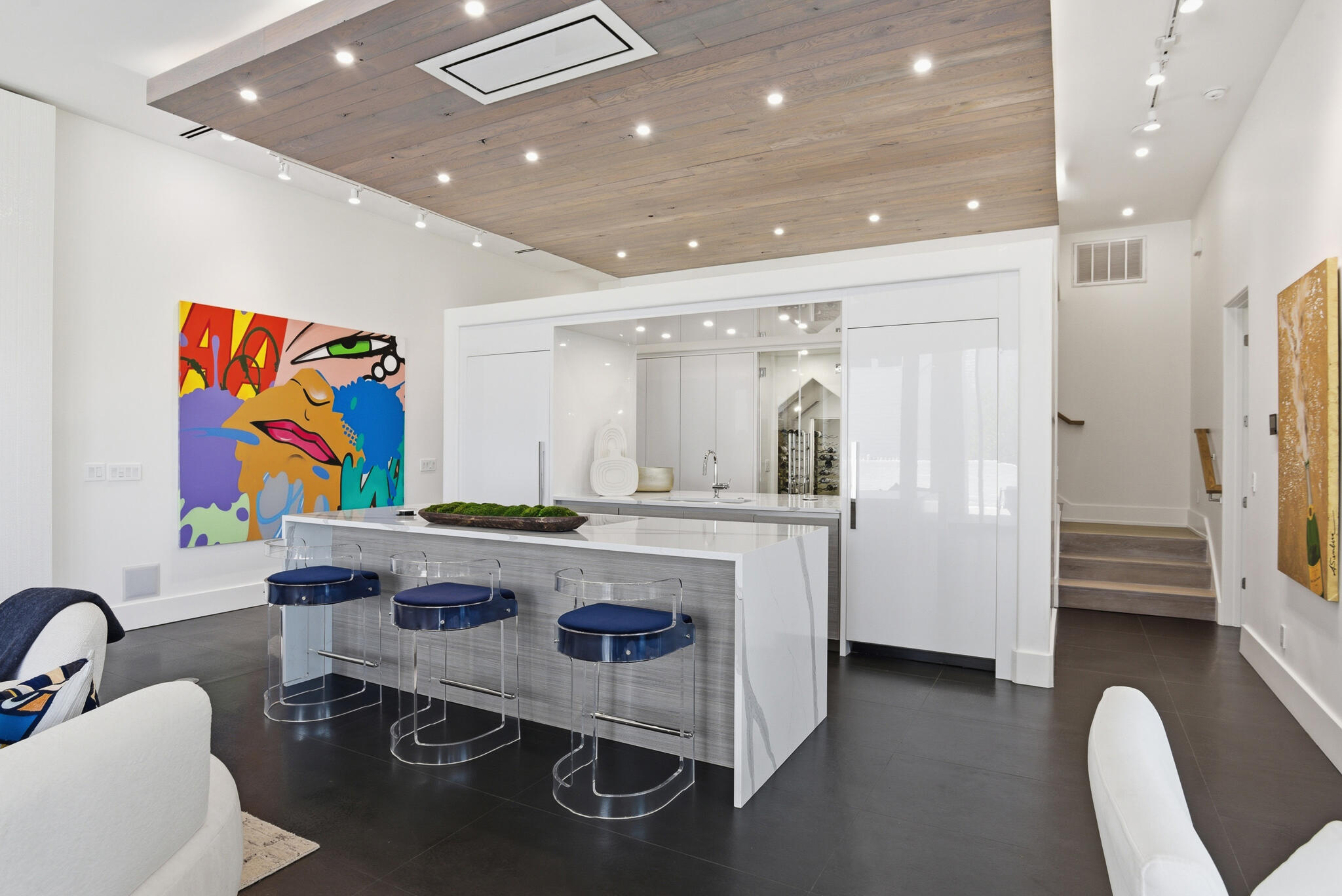 CHURCHILL OAKS - Residential