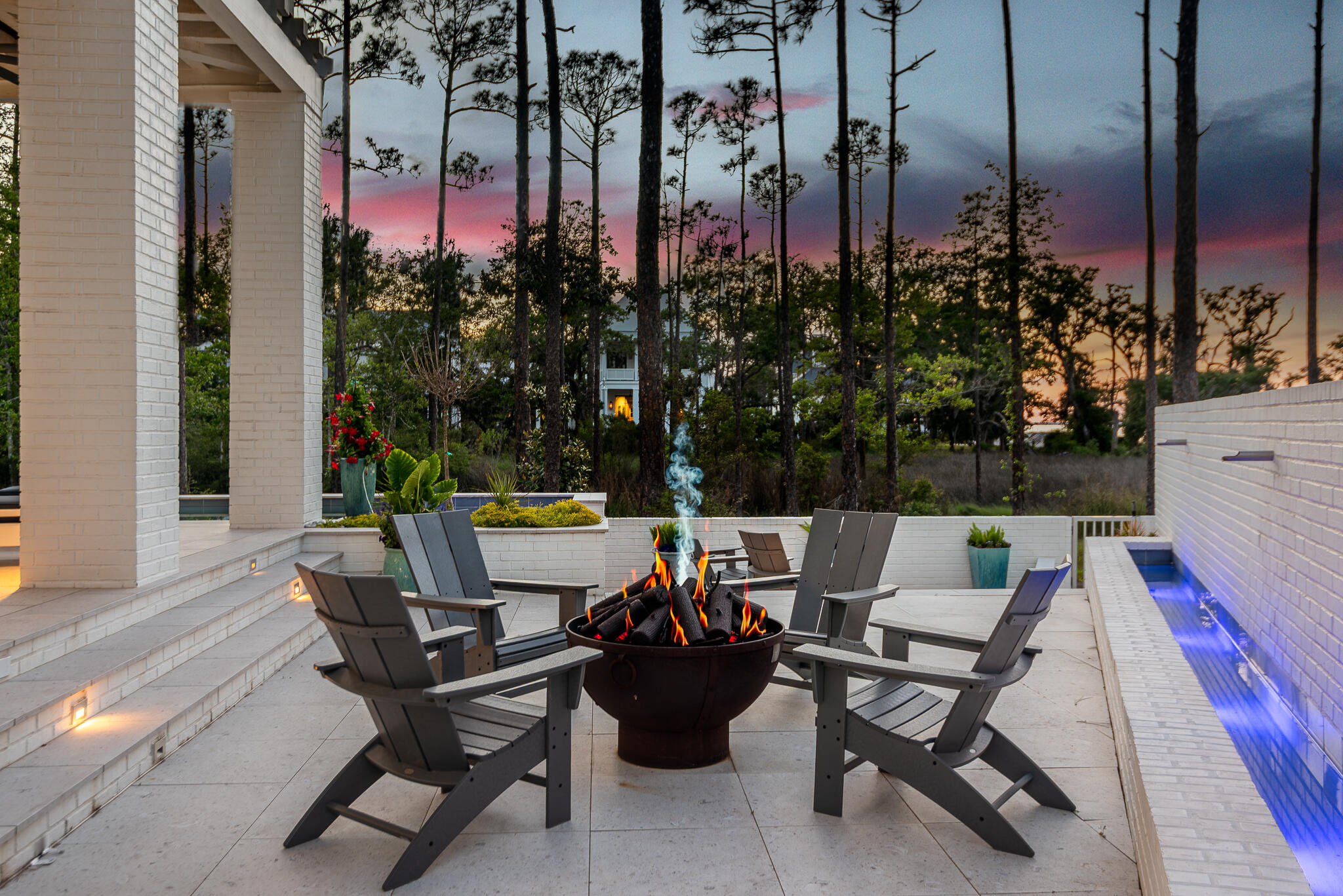 CHURCHILL OAKS - Residential