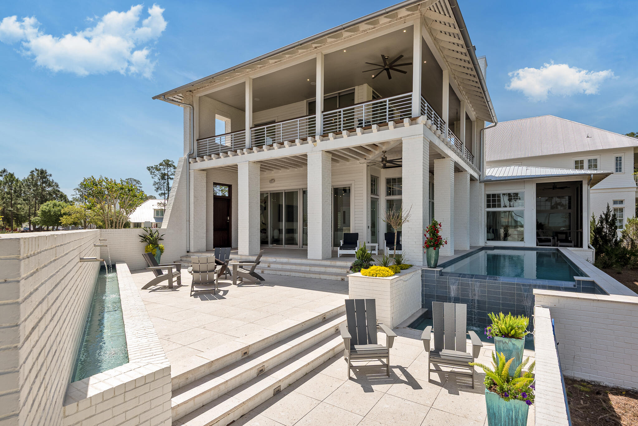 CHURCHILL OAKS - Residential