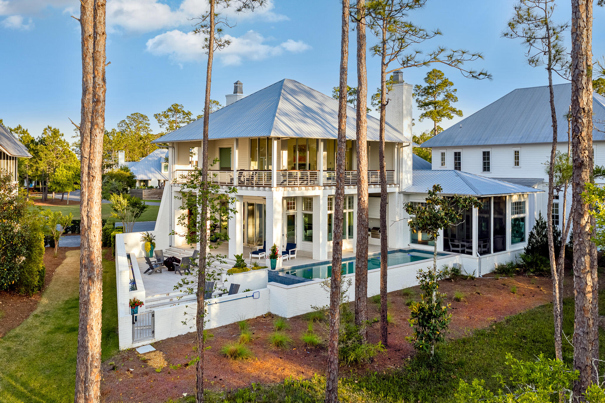 CHURCHILL OAKS - Residential