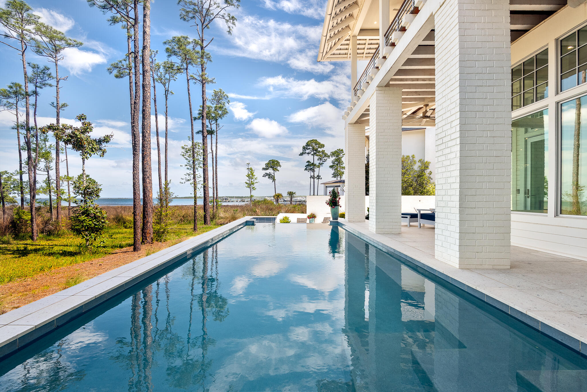 CHURCHILL OAKS - Residential