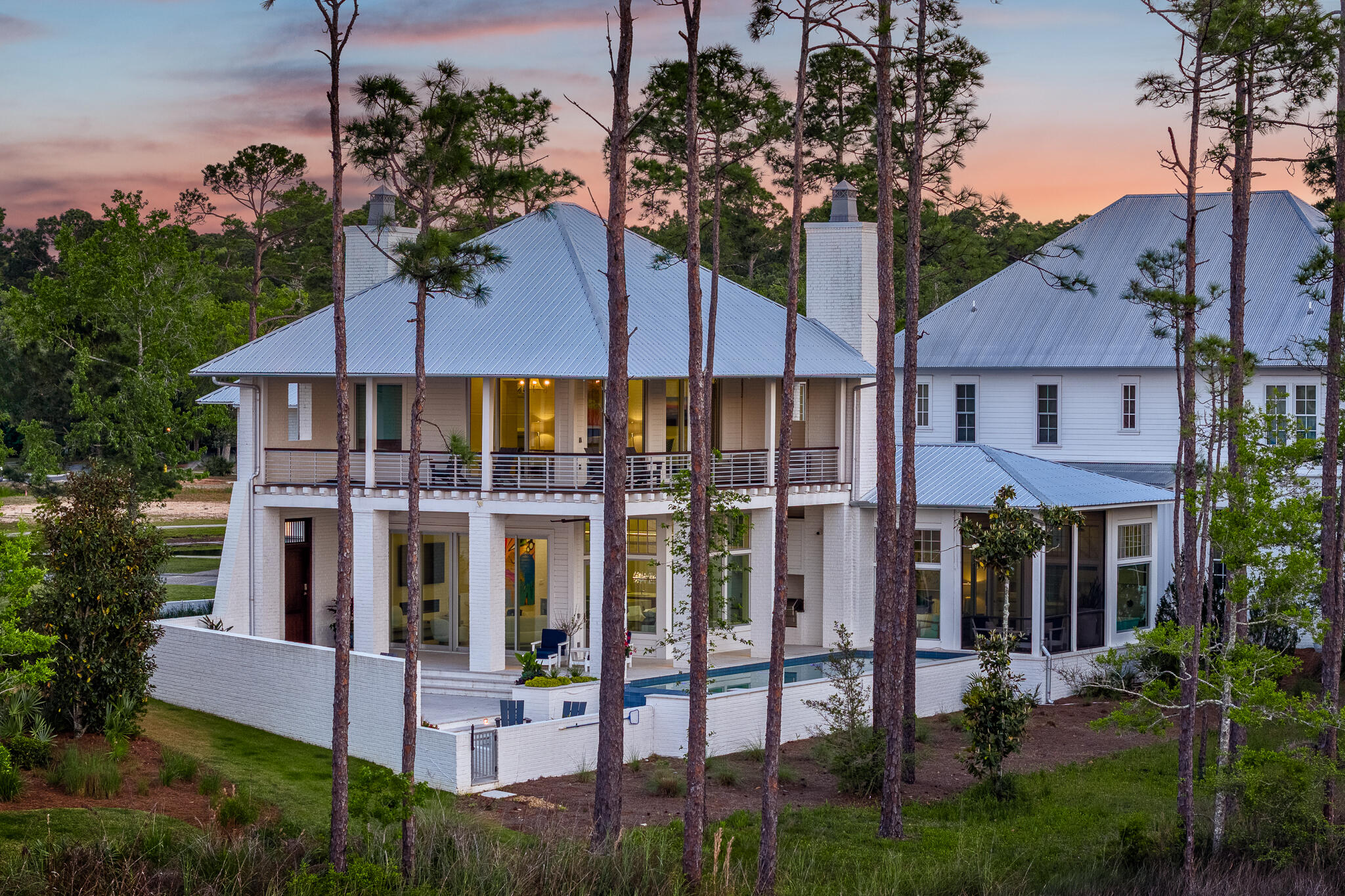 CHURCHILL OAKS - Residential