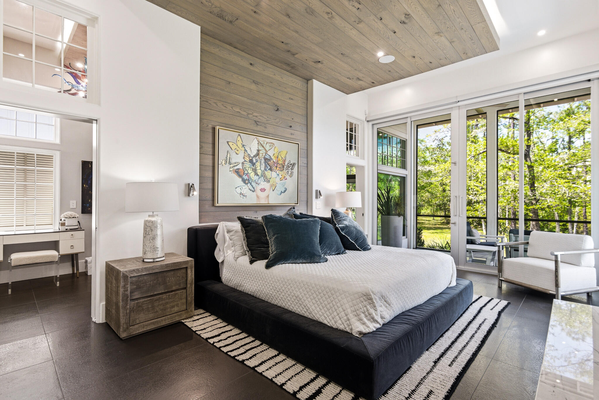 CHURCHILL OAKS - Residential