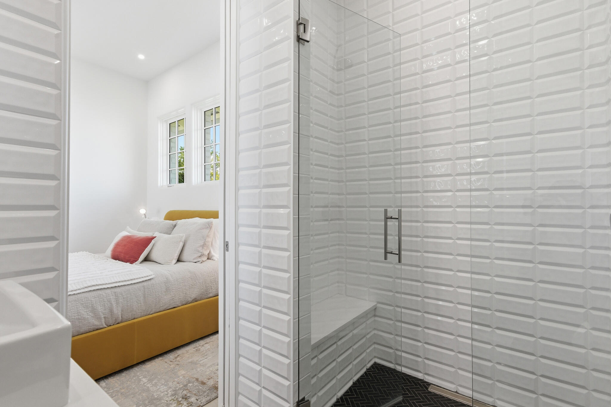 CHURCHILL OAKS - Residential