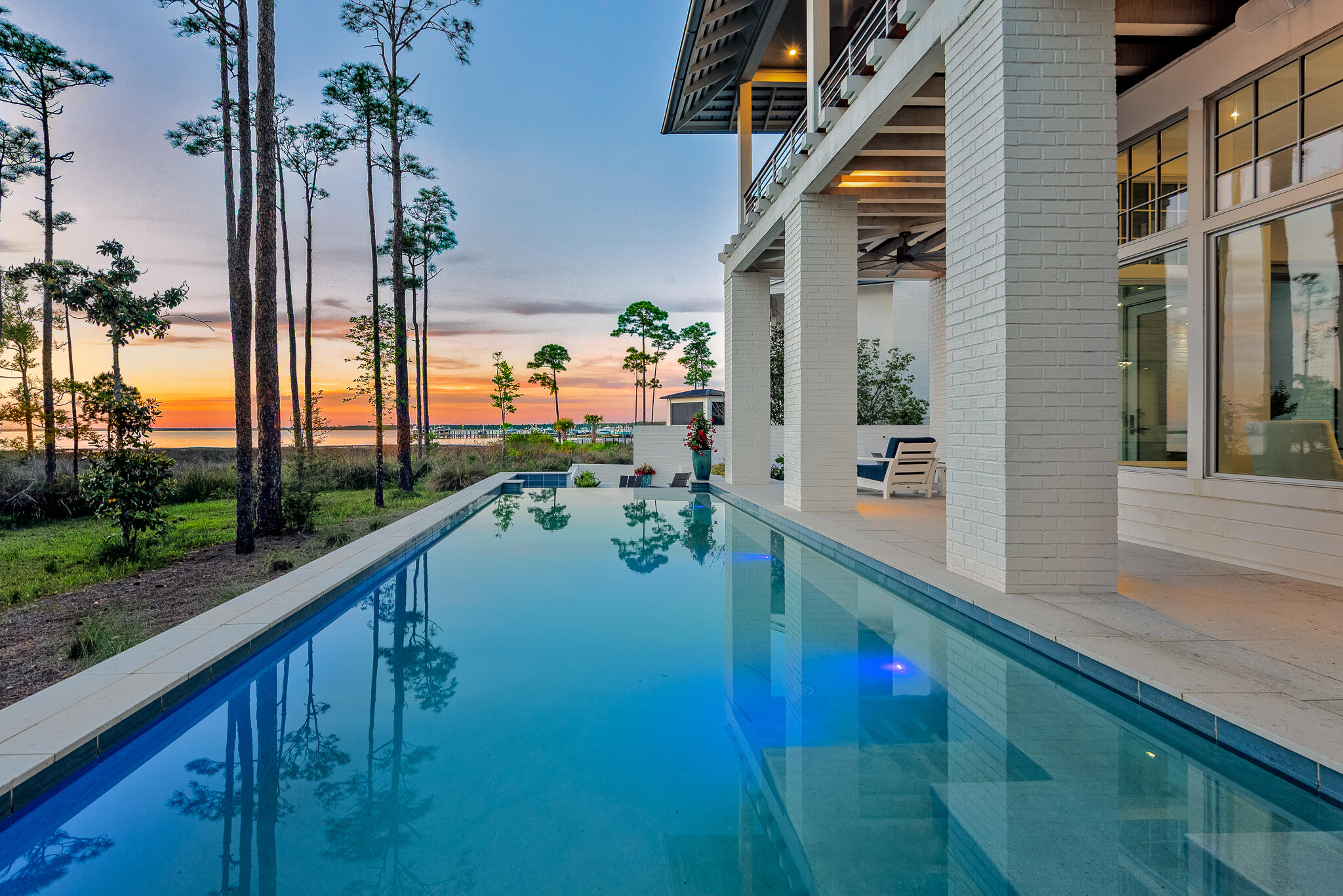 CHURCHILL OAKS - Residential