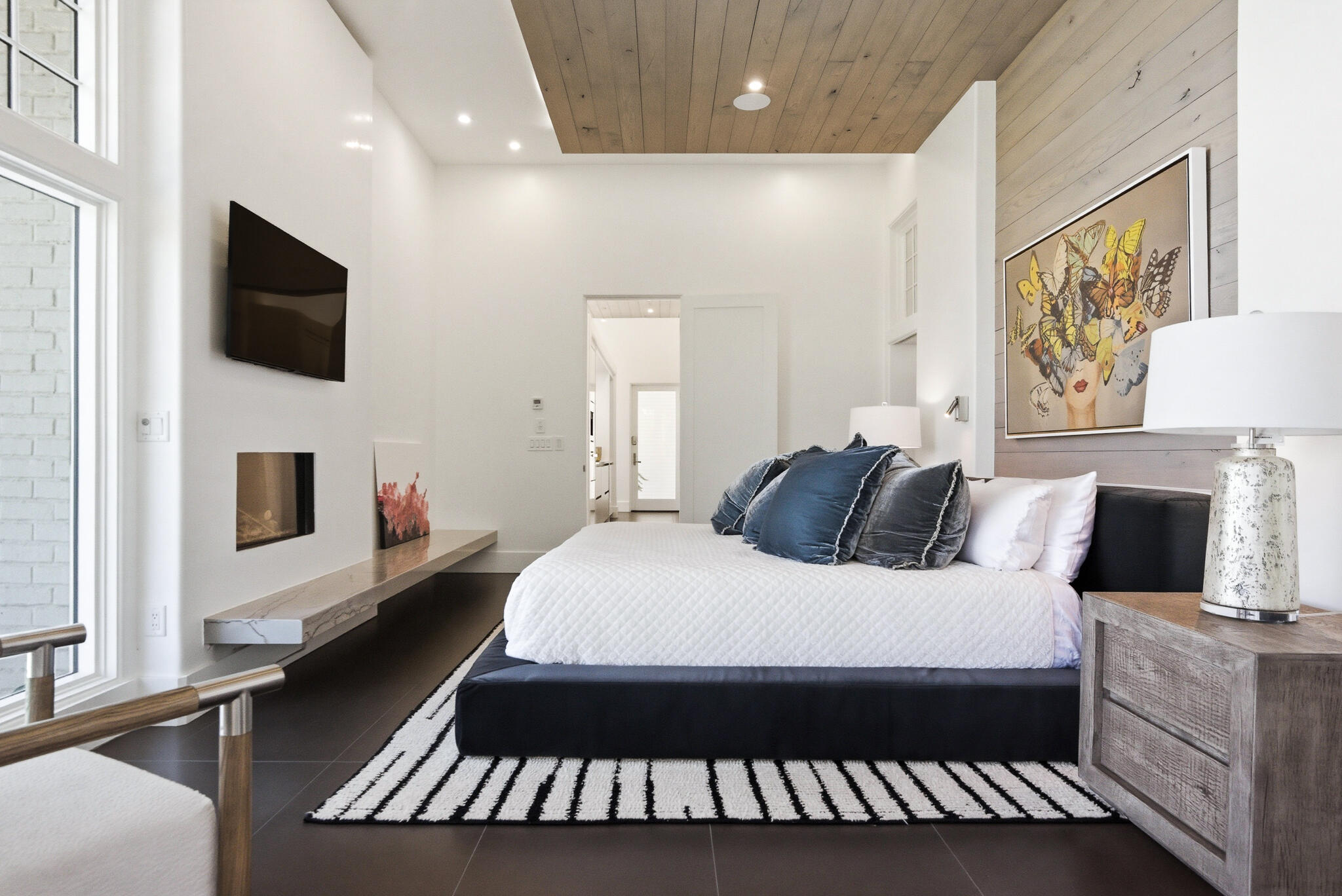 CHURCHILL OAKS - Residential