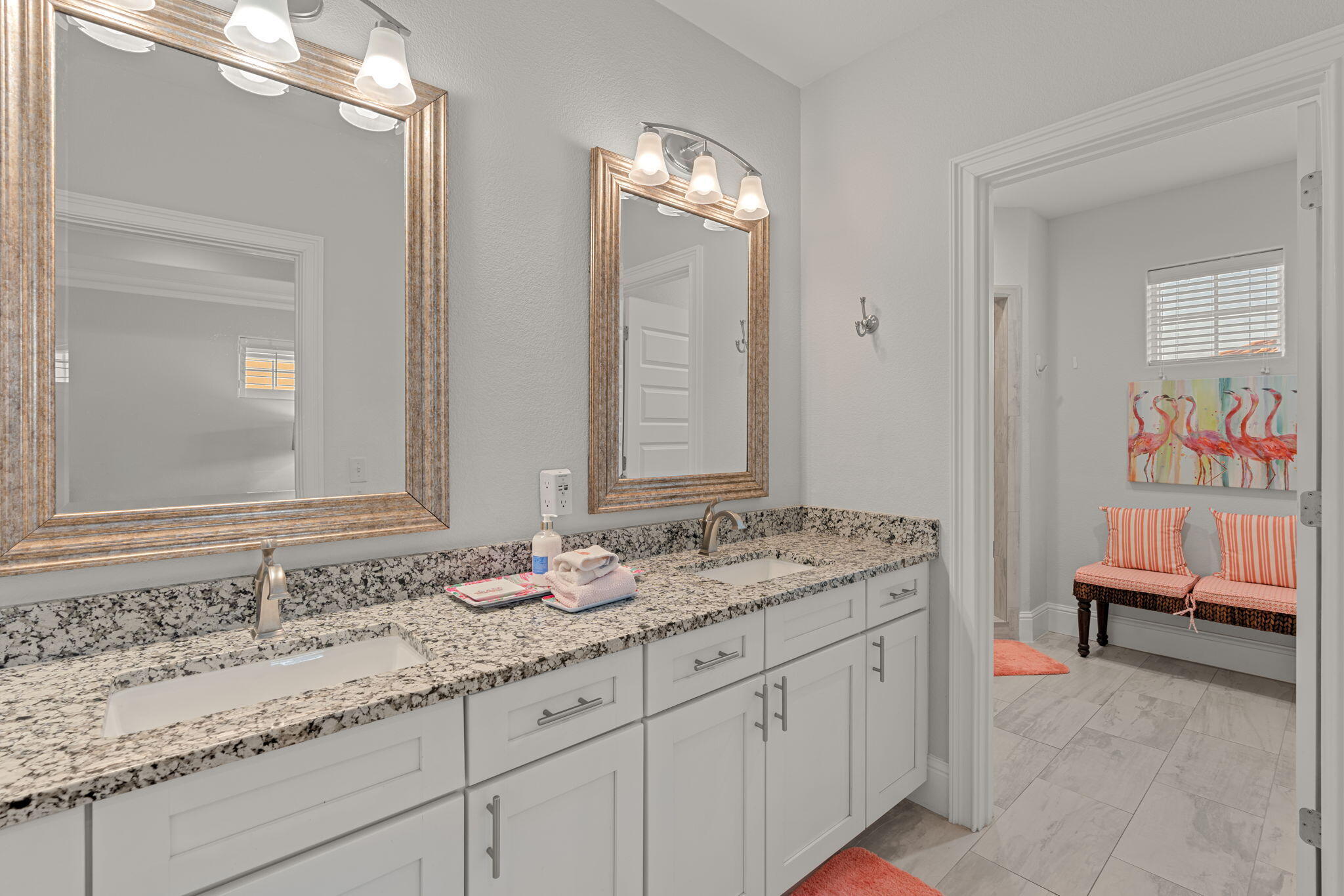 VILLA LAGO - Residential