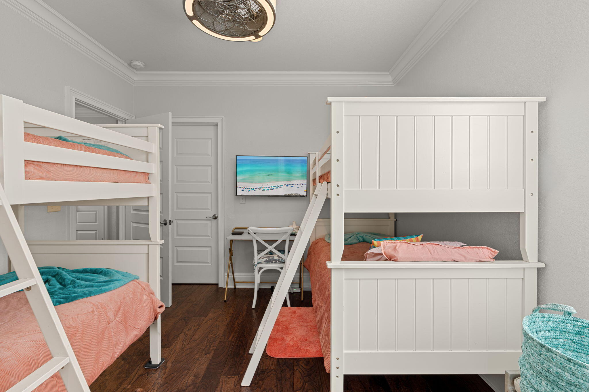 VILLA LAGO - Residential