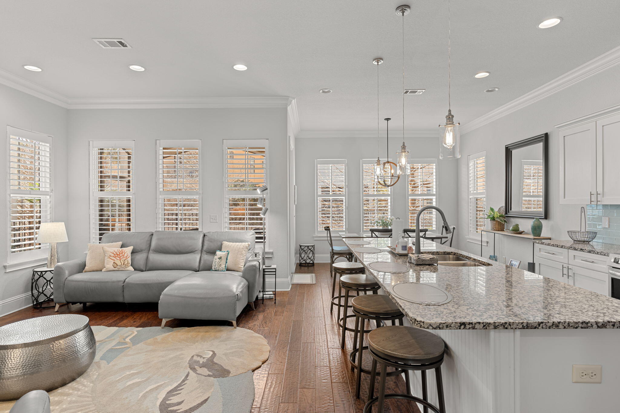 VILLA LAGO - Residential