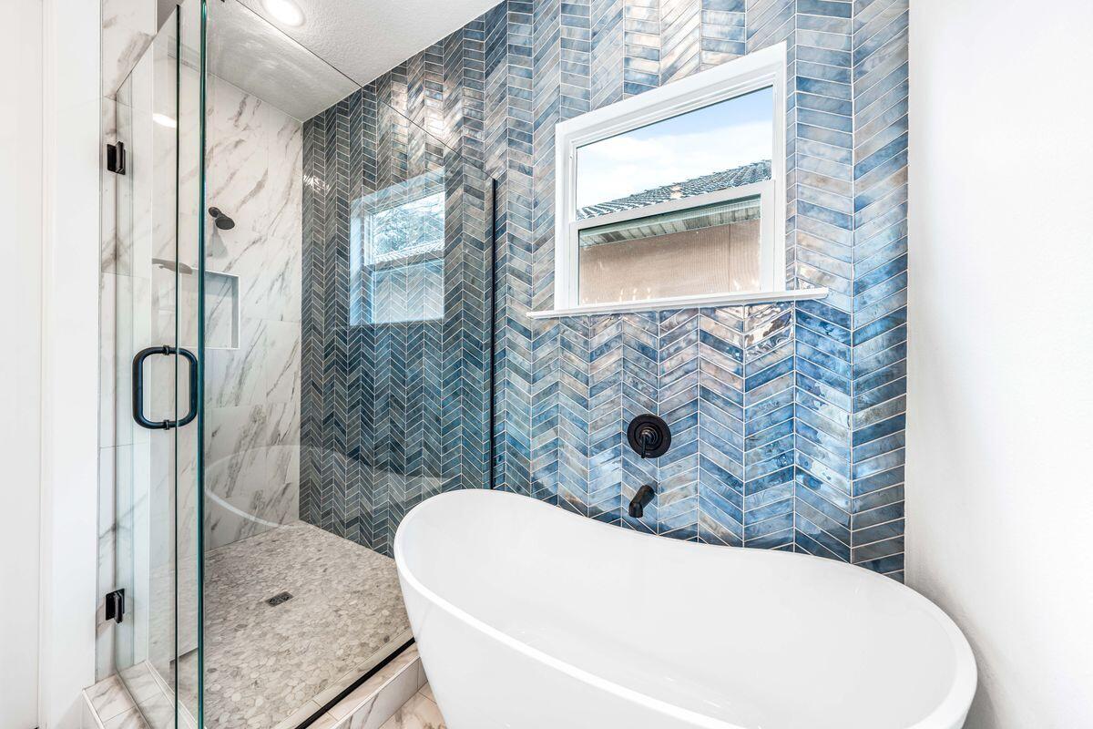 EMERALD BAY PH 1-B - Residential