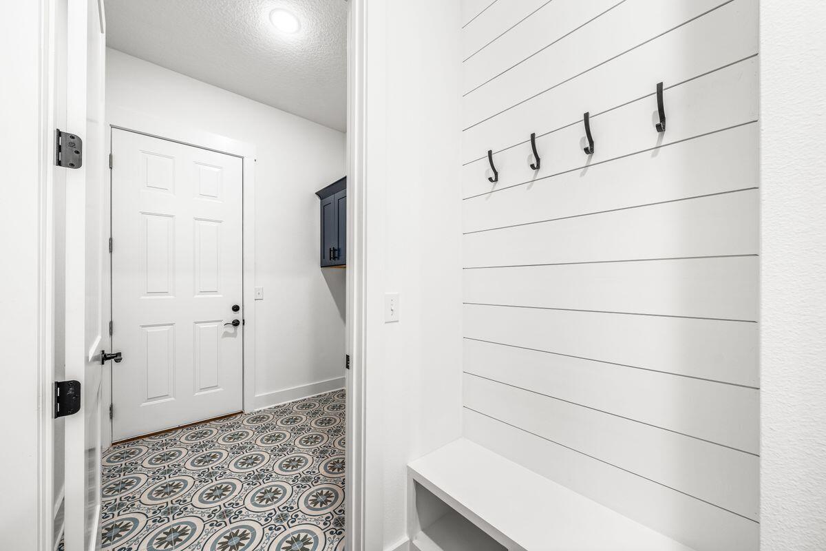 EMERALD BAY PH 1-B - Residential