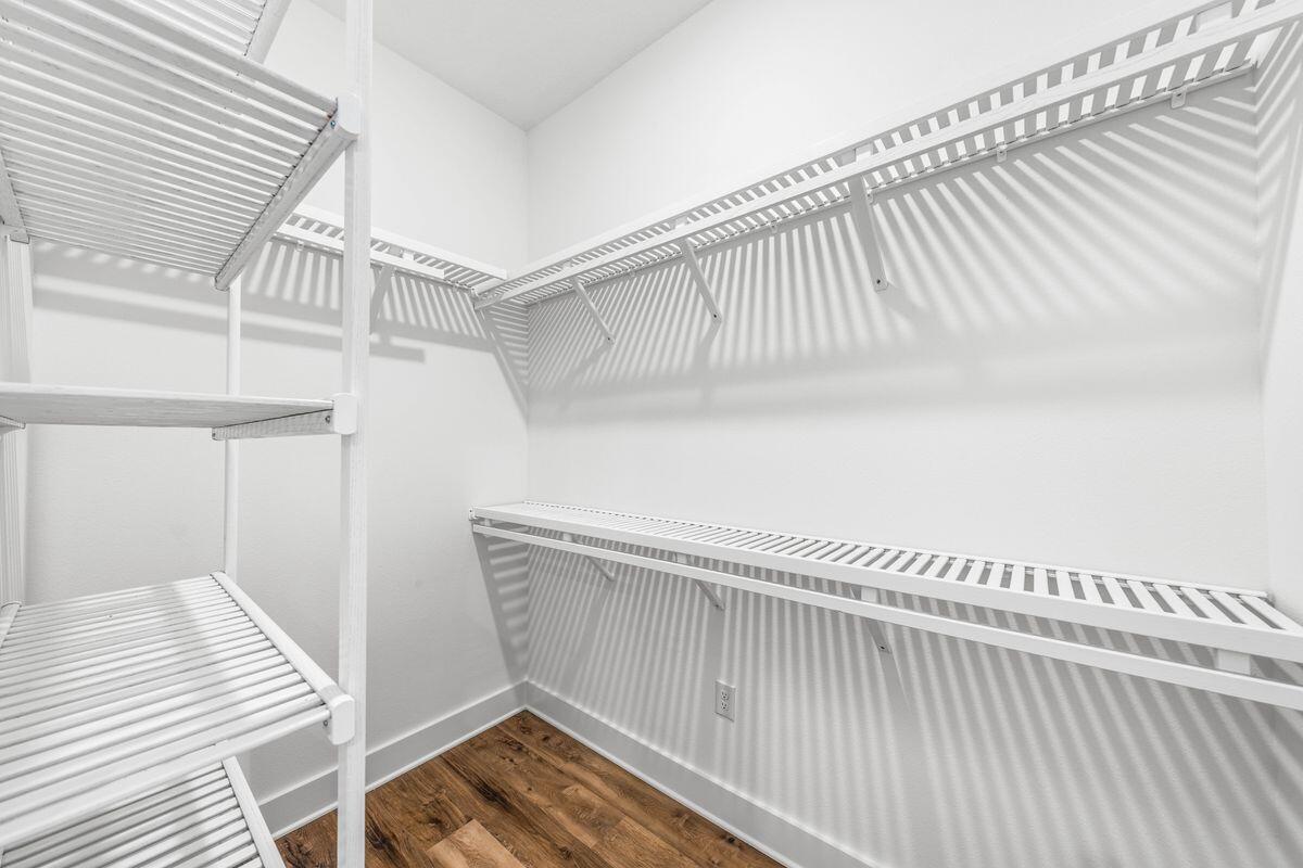 EMERALD BAY PH 1-B - Residential