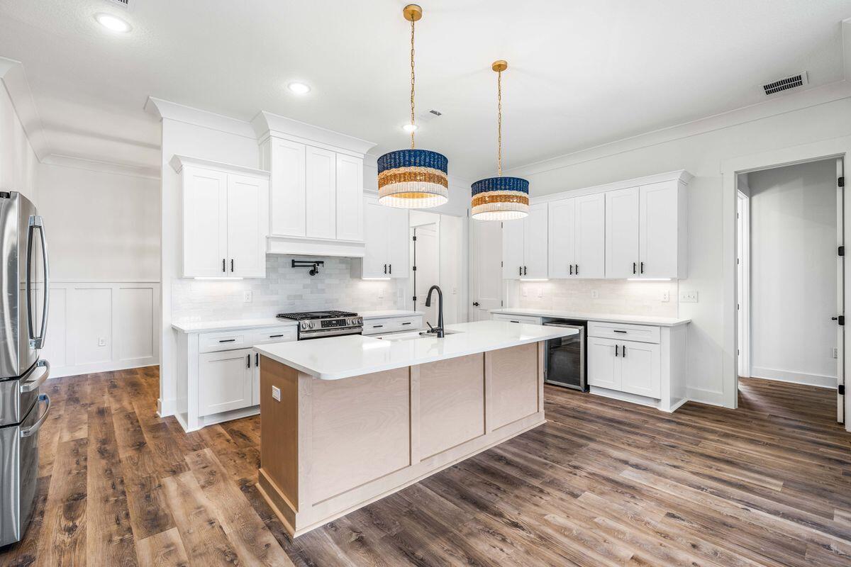 EMERALD BAY PH 1-B - Residential