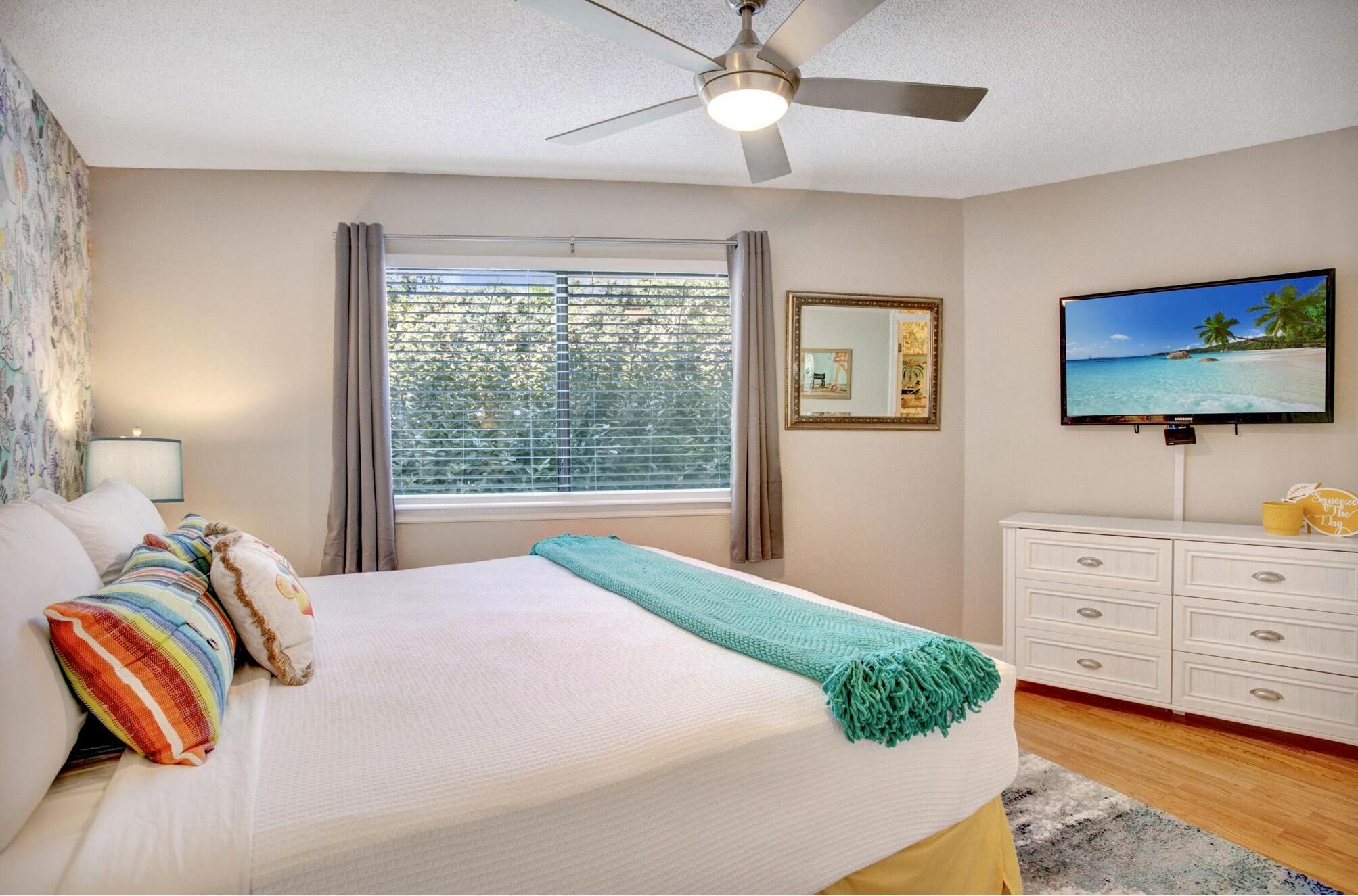 CRYSTAL VILLAGE II CONDO PH 1 - Residential Lease