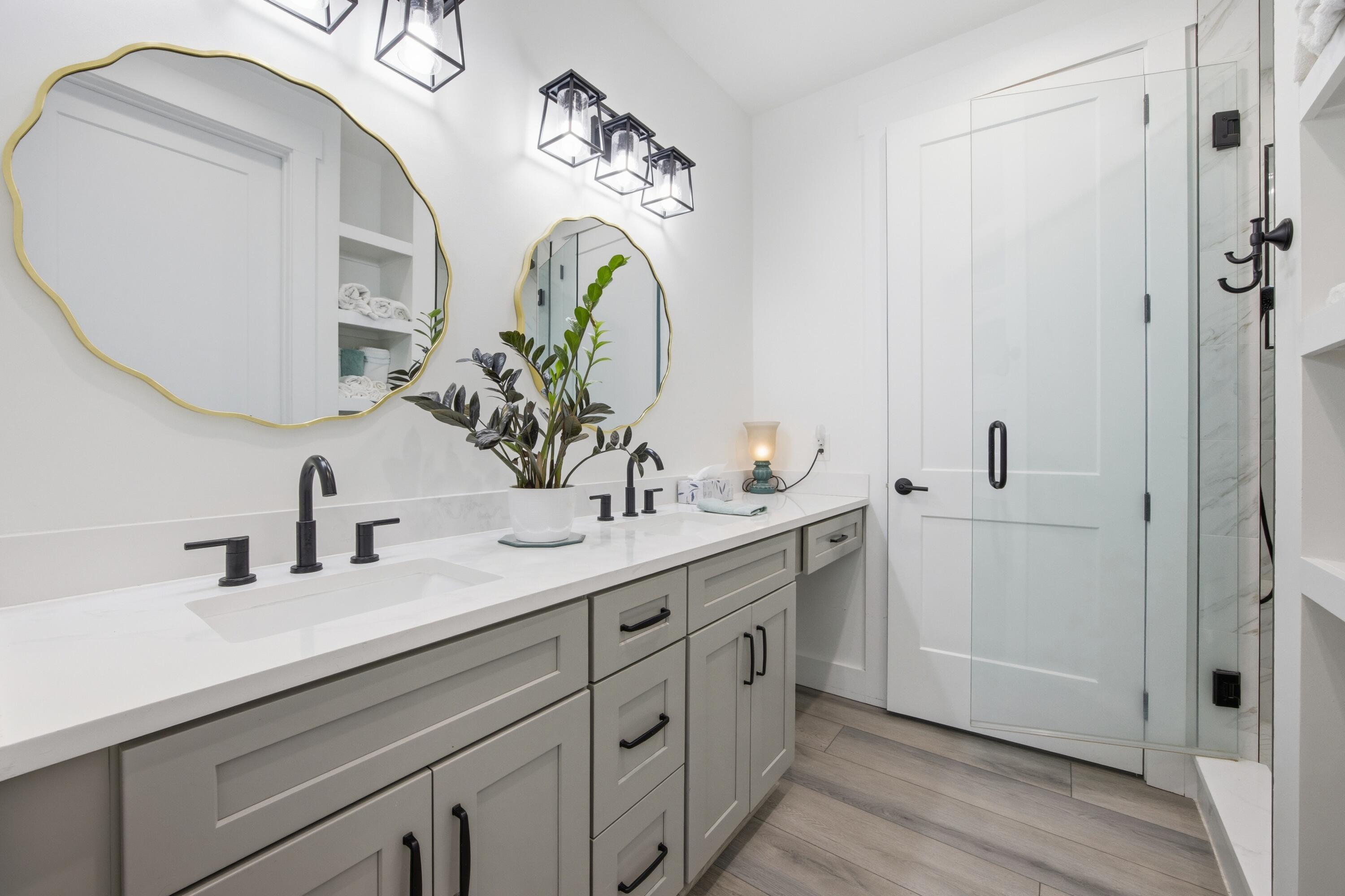 HIDDEN GROVE - Residential