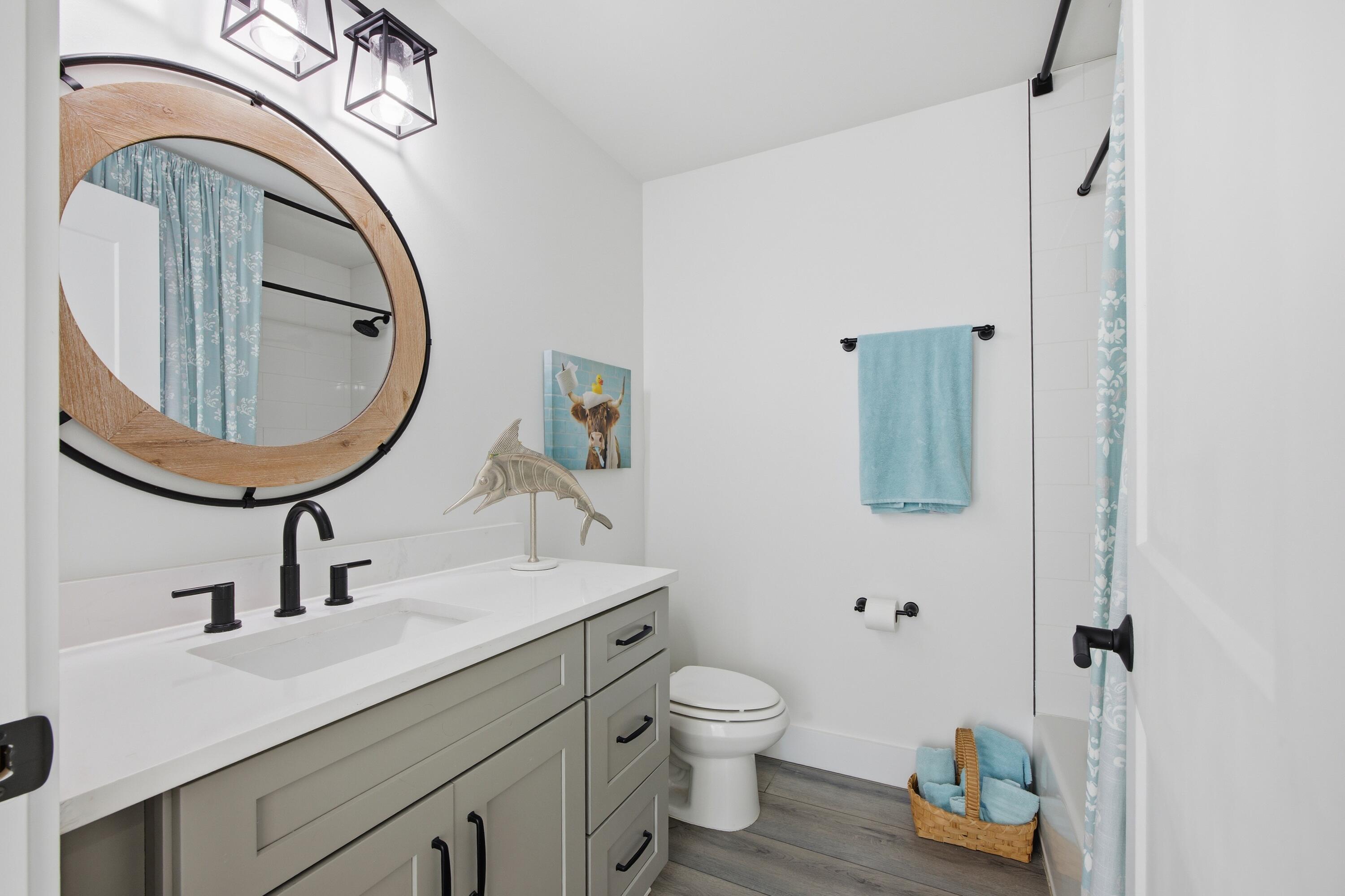 HIDDEN GROVE - Residential