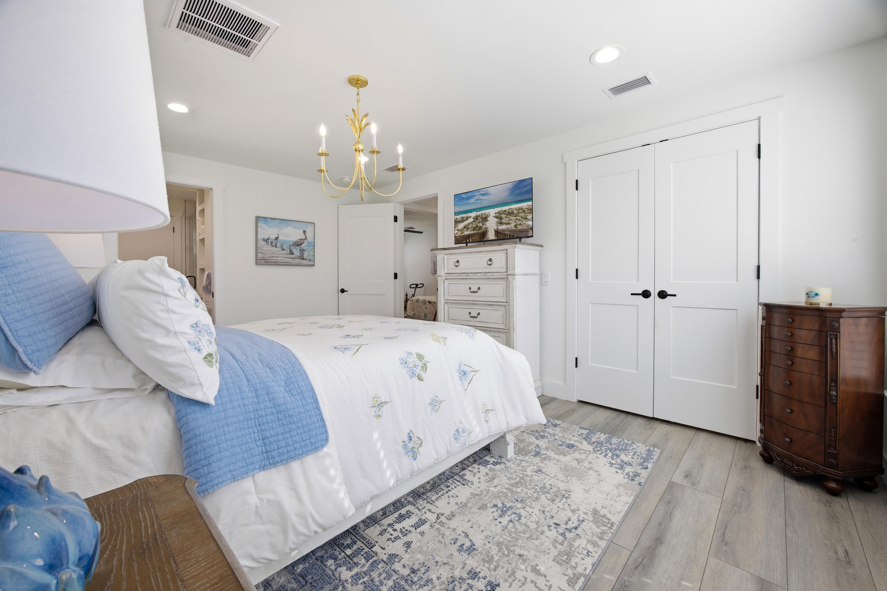 HIDDEN GROVE - Residential