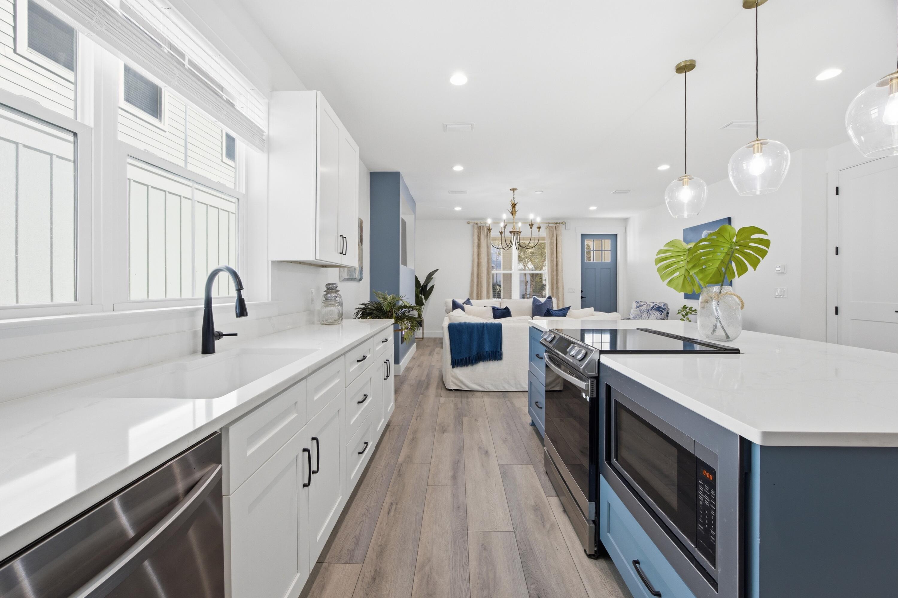 HIDDEN GROVE - Residential