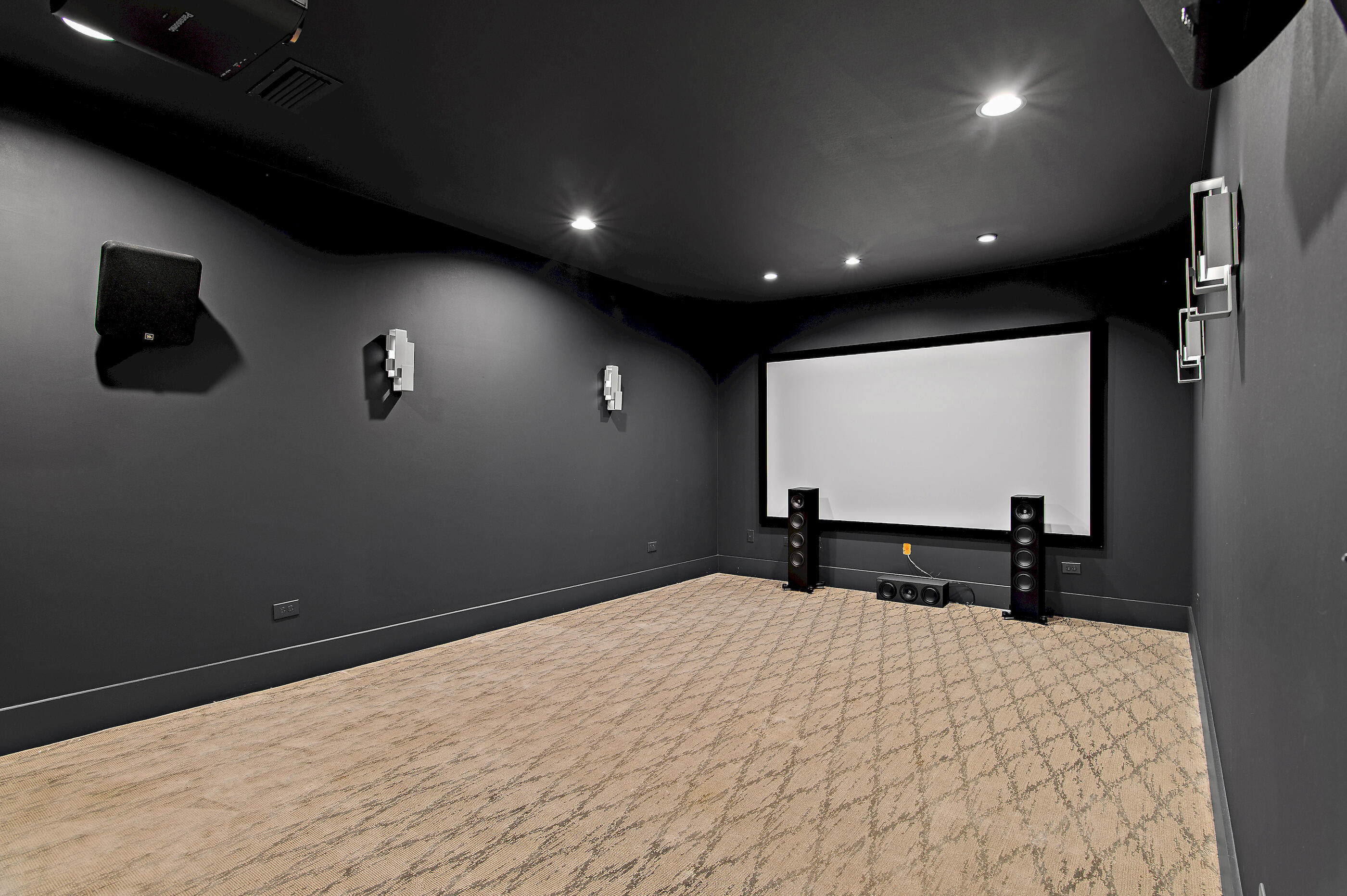 CYPRESS BREEZE PLANTATION - Residential