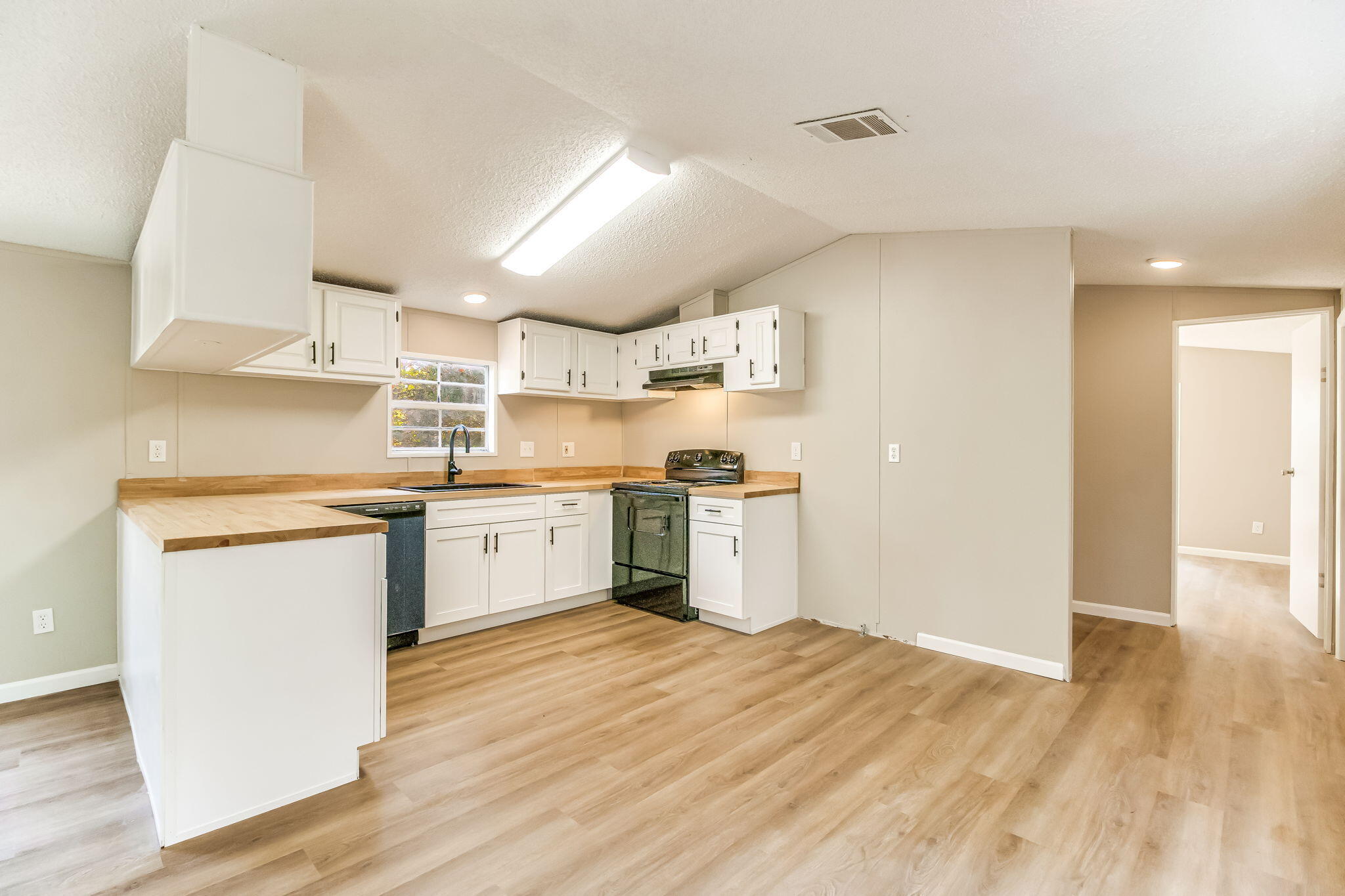 LAKE TANTARA 3 - Residential