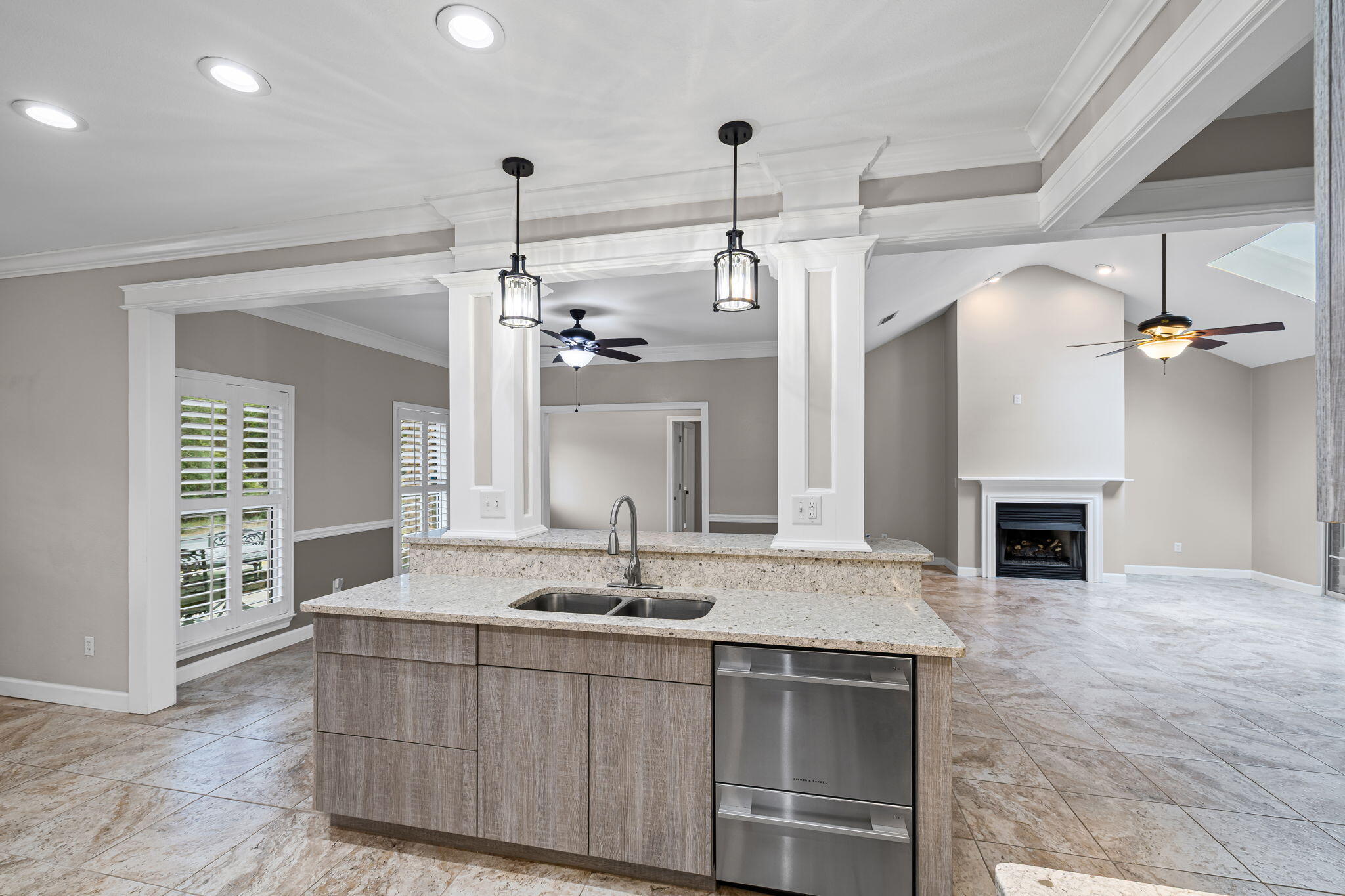 LAKE POINTE - Residential