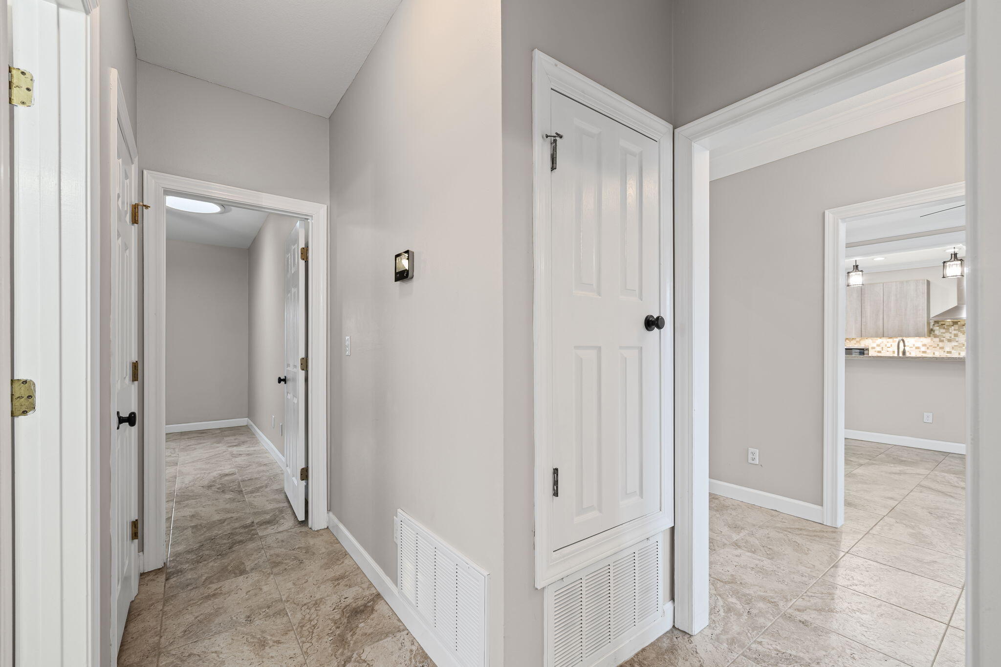 LAKE POINTE - Residential